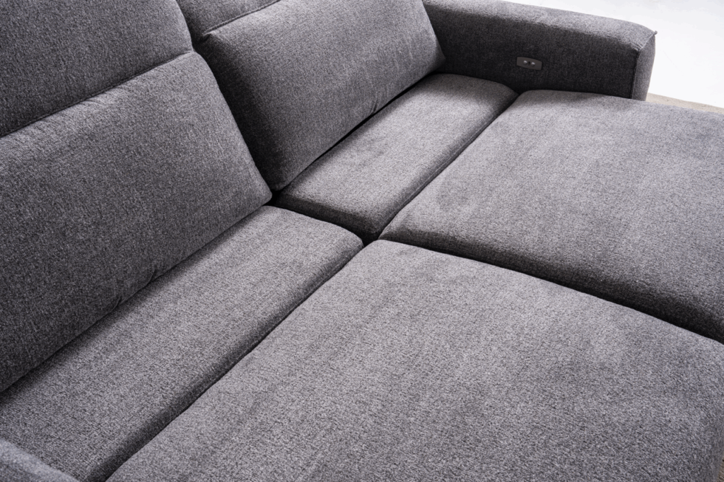 Триместен разтегателен диван - легло «Roma» + 2 декоративни възглавници, ширина 234см