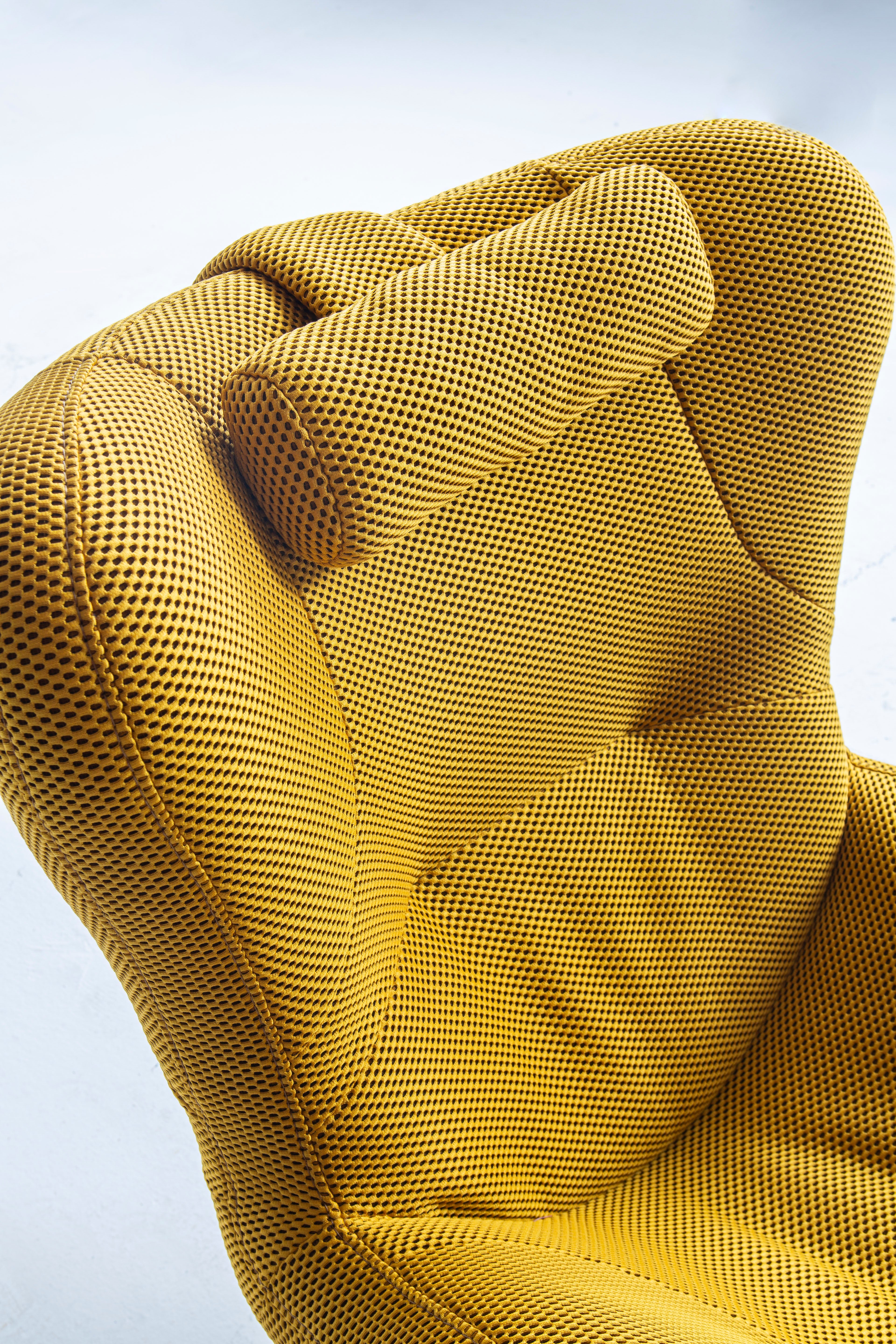 Кресло «Yonca» с въртяща се основа