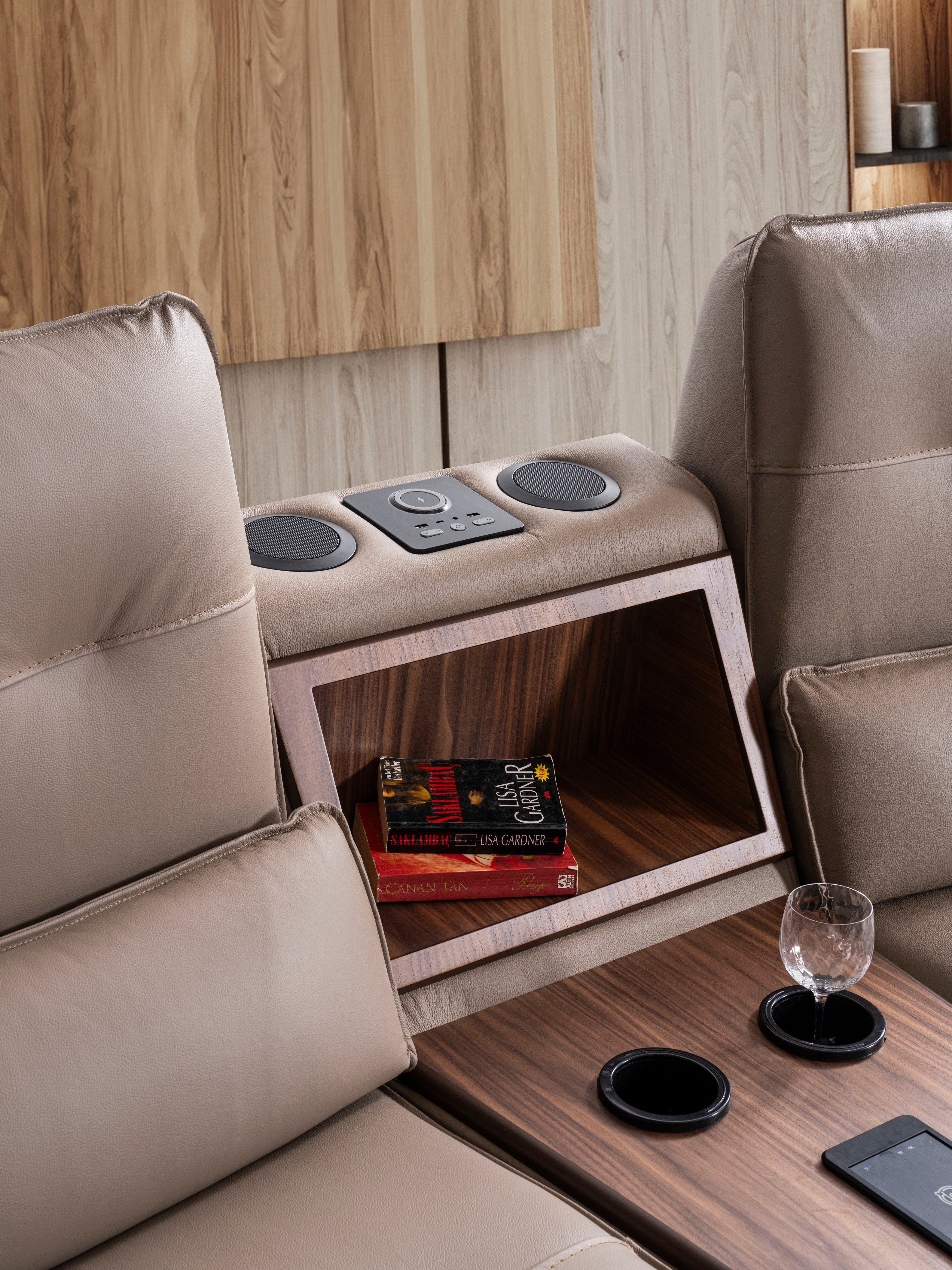 Двуместен диван «Perge» + електрически механизъм, USB зарядна станция, музикална конзола, ширина 270см