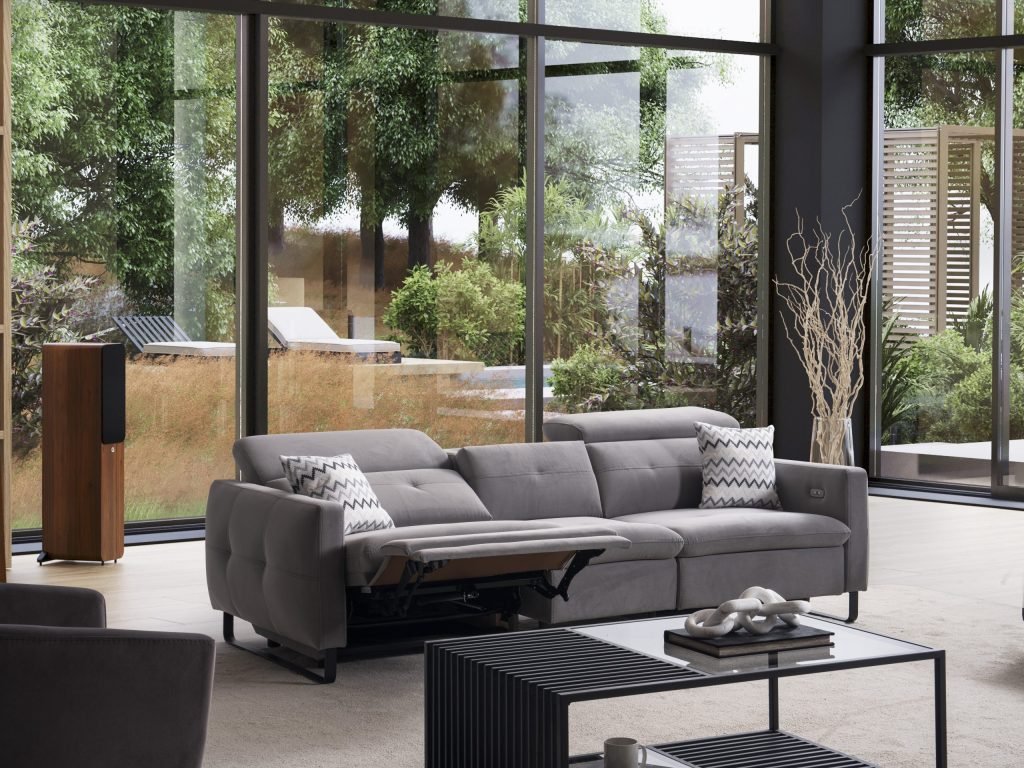 Триместен диван «Gizem» + музикална конзола, USB зарядна станция, електрически механизъм, ширина 245см