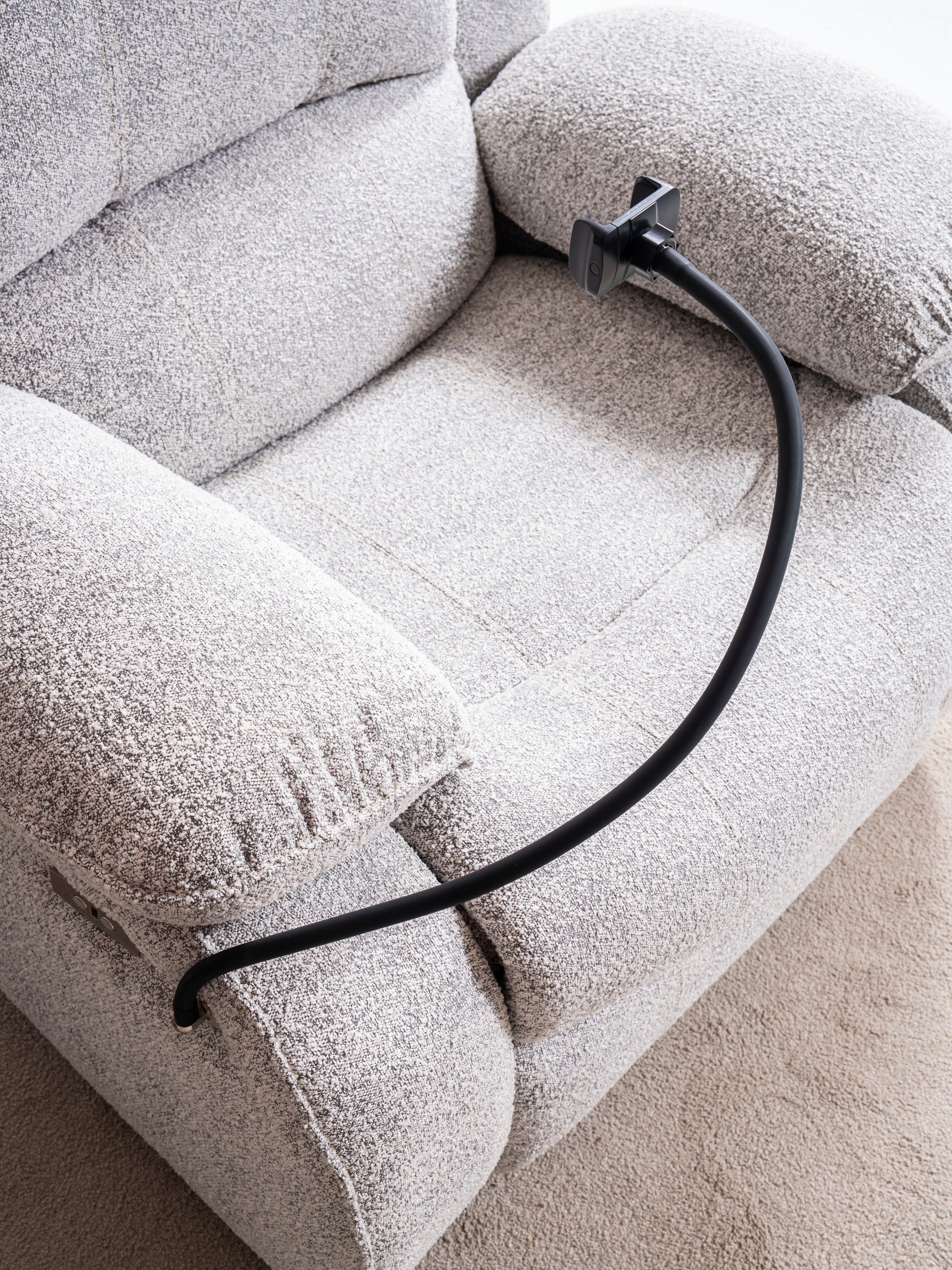 Кресло «Safran» с електрически релакс механизъм и USB зарядна станция