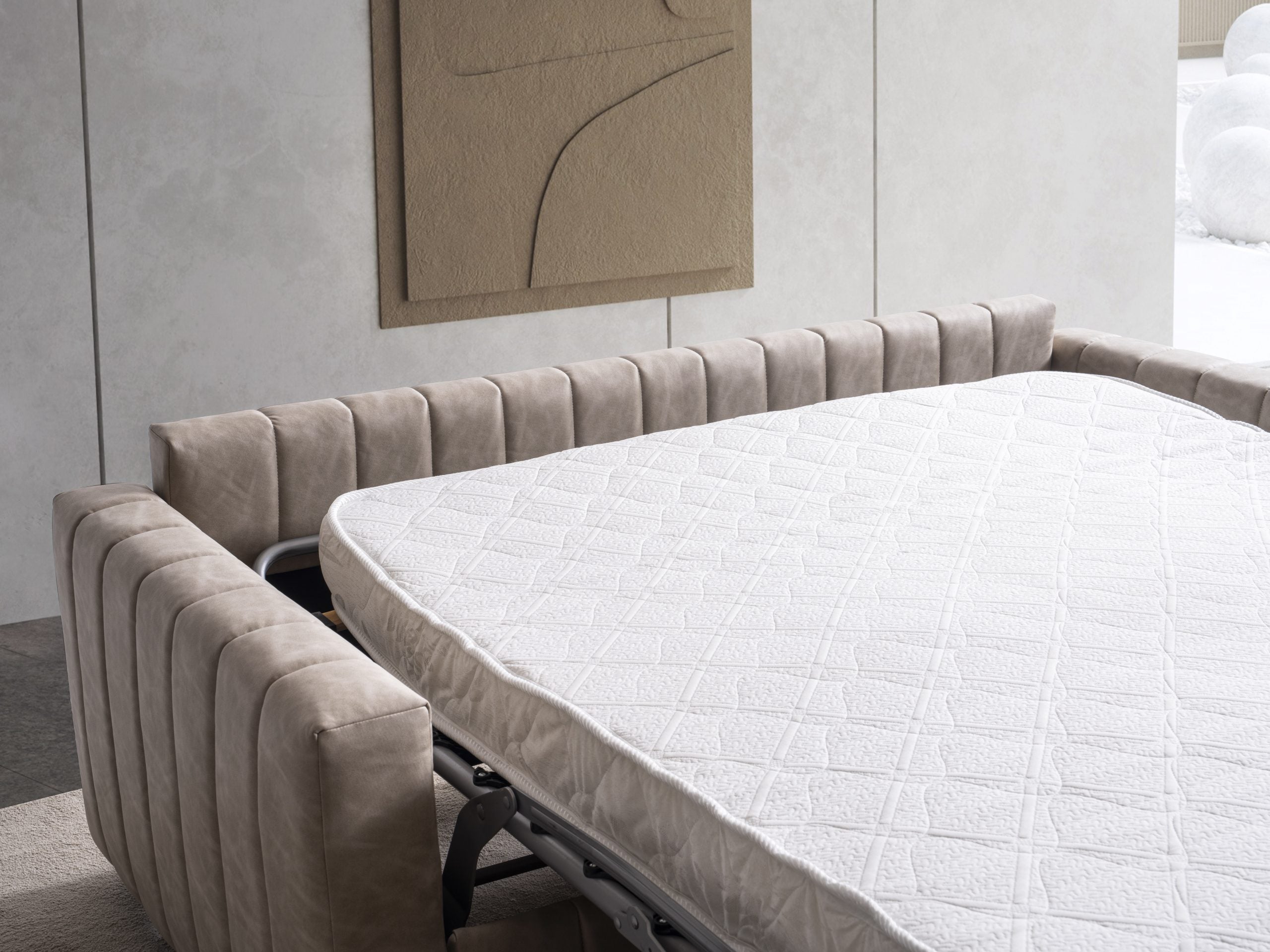 Триместен разтегателен диван - легло «Antik» + 2 декоративни възглавници, ширина 195см