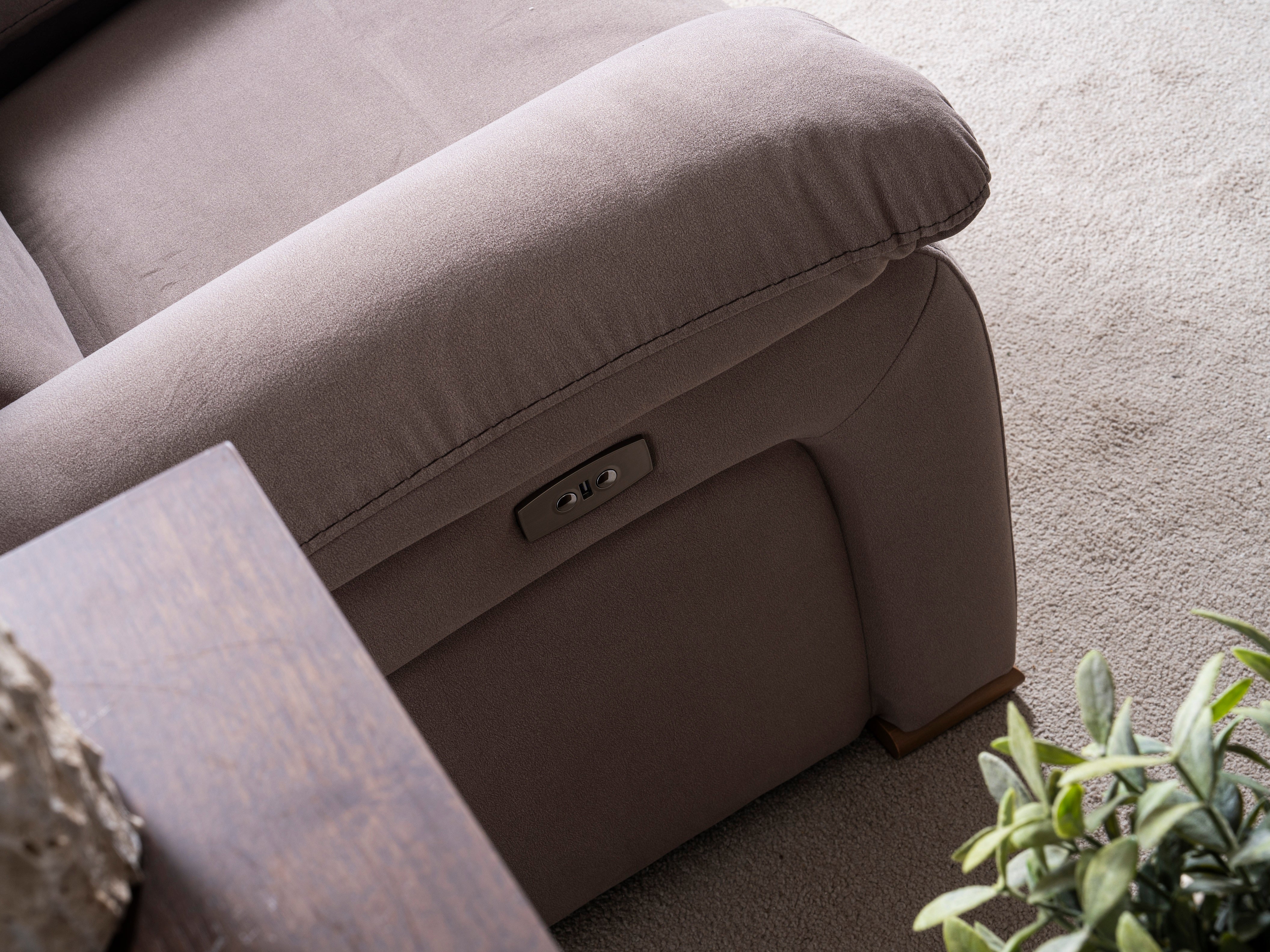 Кресло «Bambu» с електрически релакс механизъм