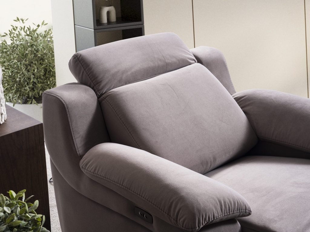 Кресло «Bambu» с електрически релакс механизъм, USB зарядна станция