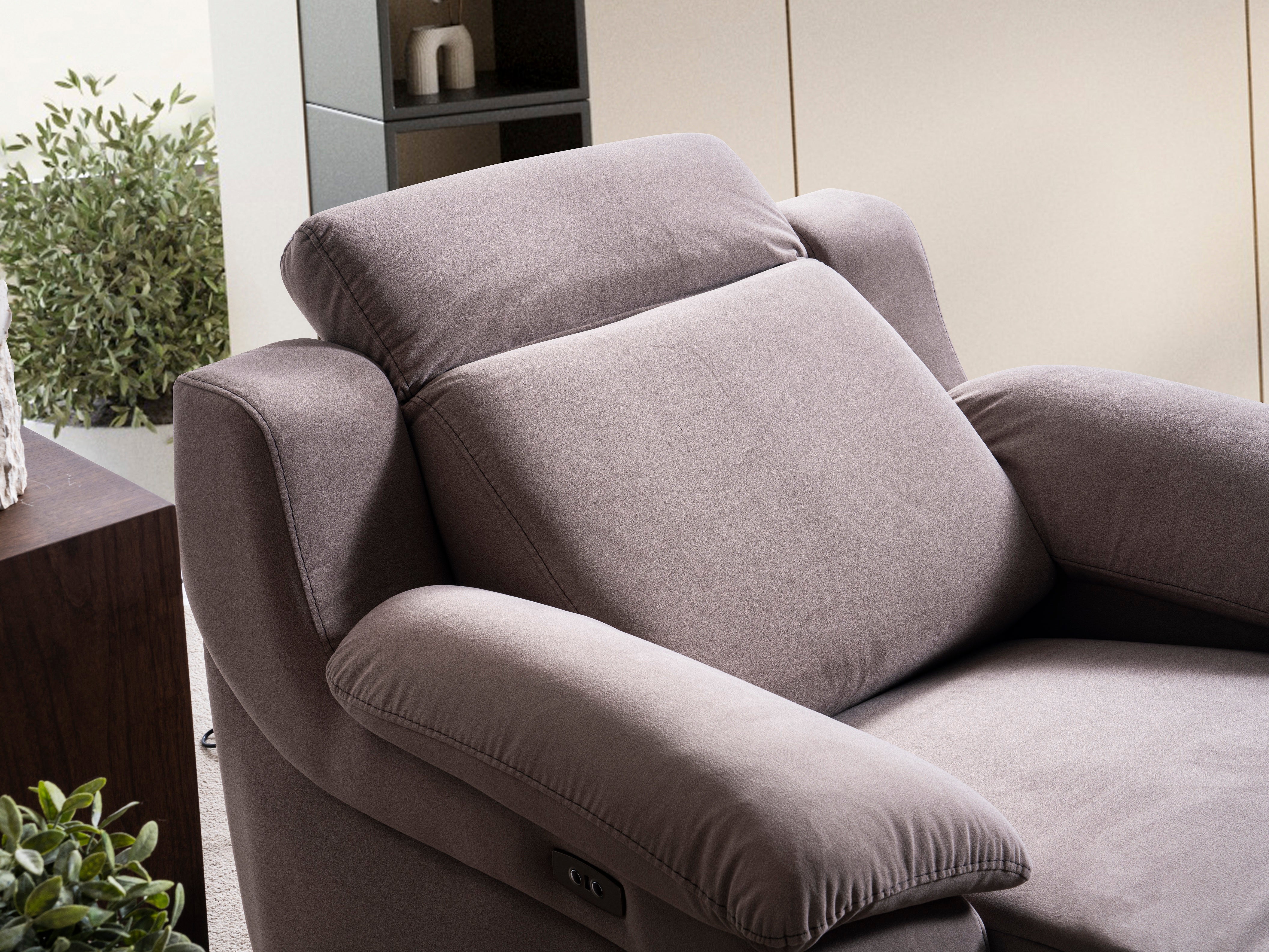 Кресло «Bambu» с електрически релакс механизъм