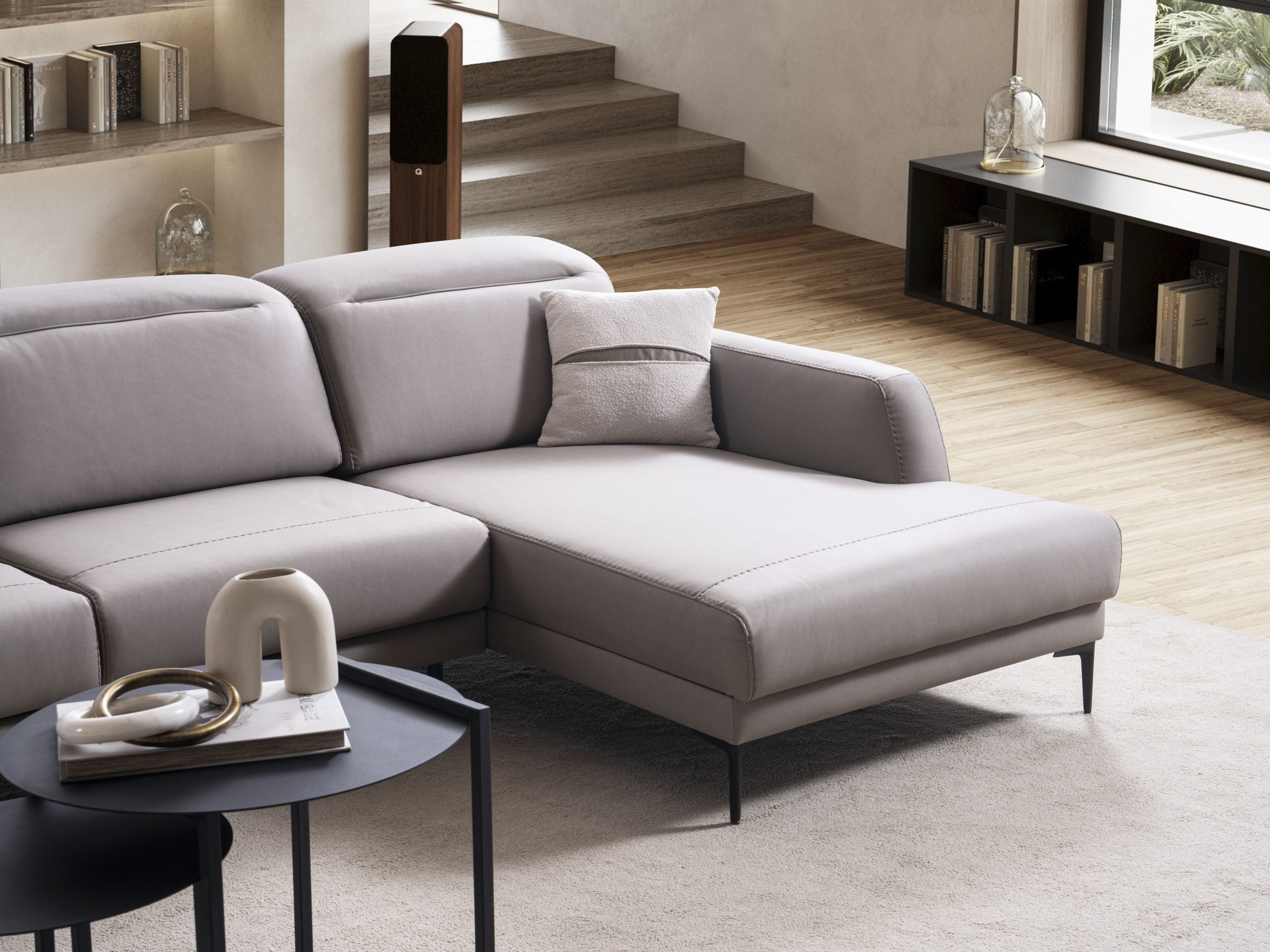 Ъглов разтегателен диван «Liman» + електрически механизъм, USB зарядна станция, ширина 270см