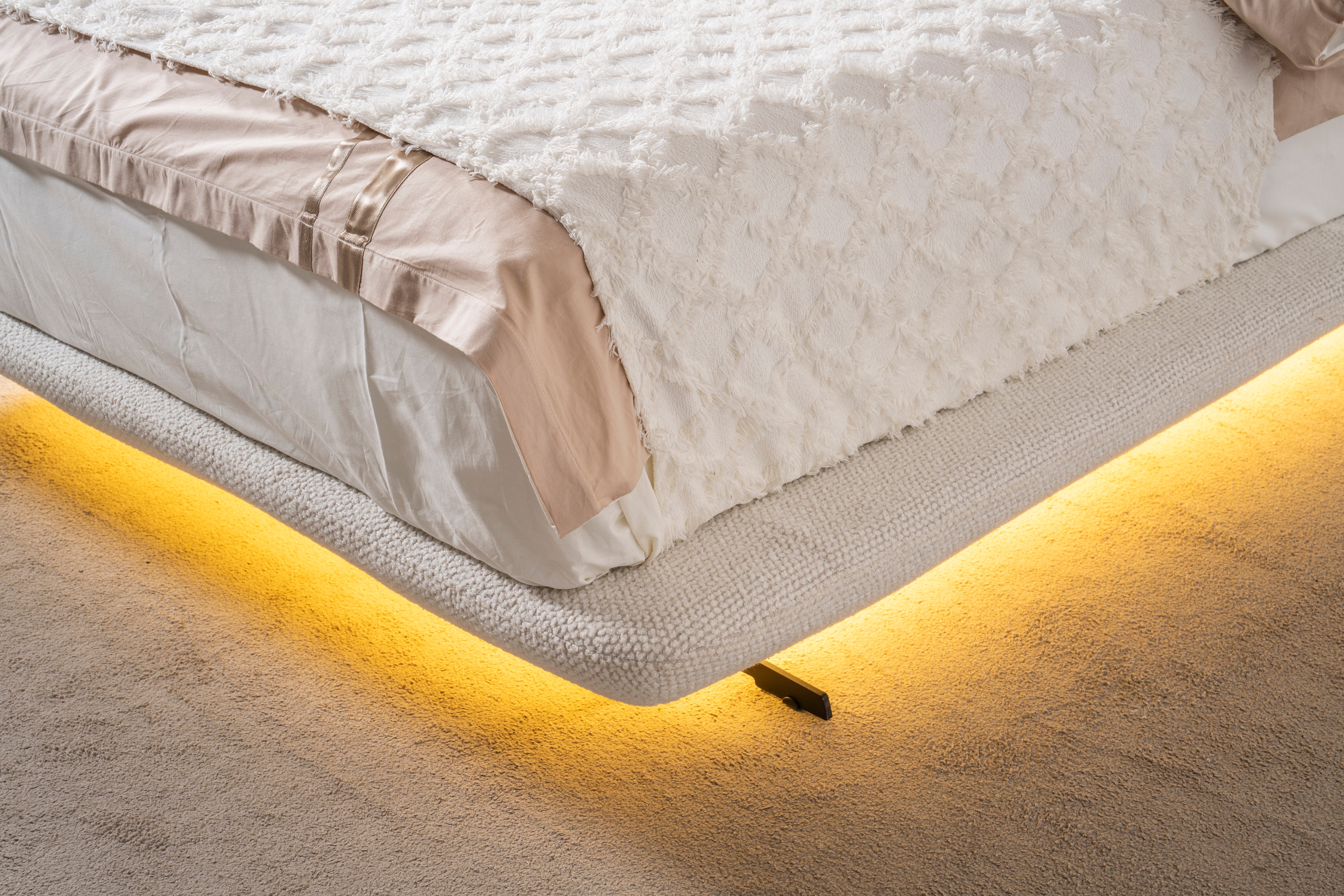 Тапицирано легло «Messina» с LED осветление