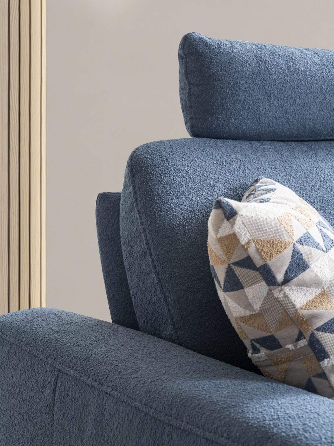 Двуместен диван «Gonyuk» + декоративни възглавници, ширина 195см