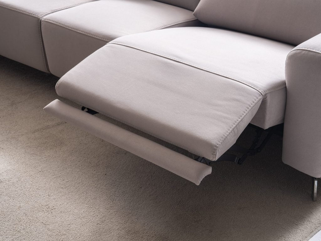 Ъглов разтегателен диван «Burgaz» + електрически механизъм, USB зарядна станция, ширина 370см