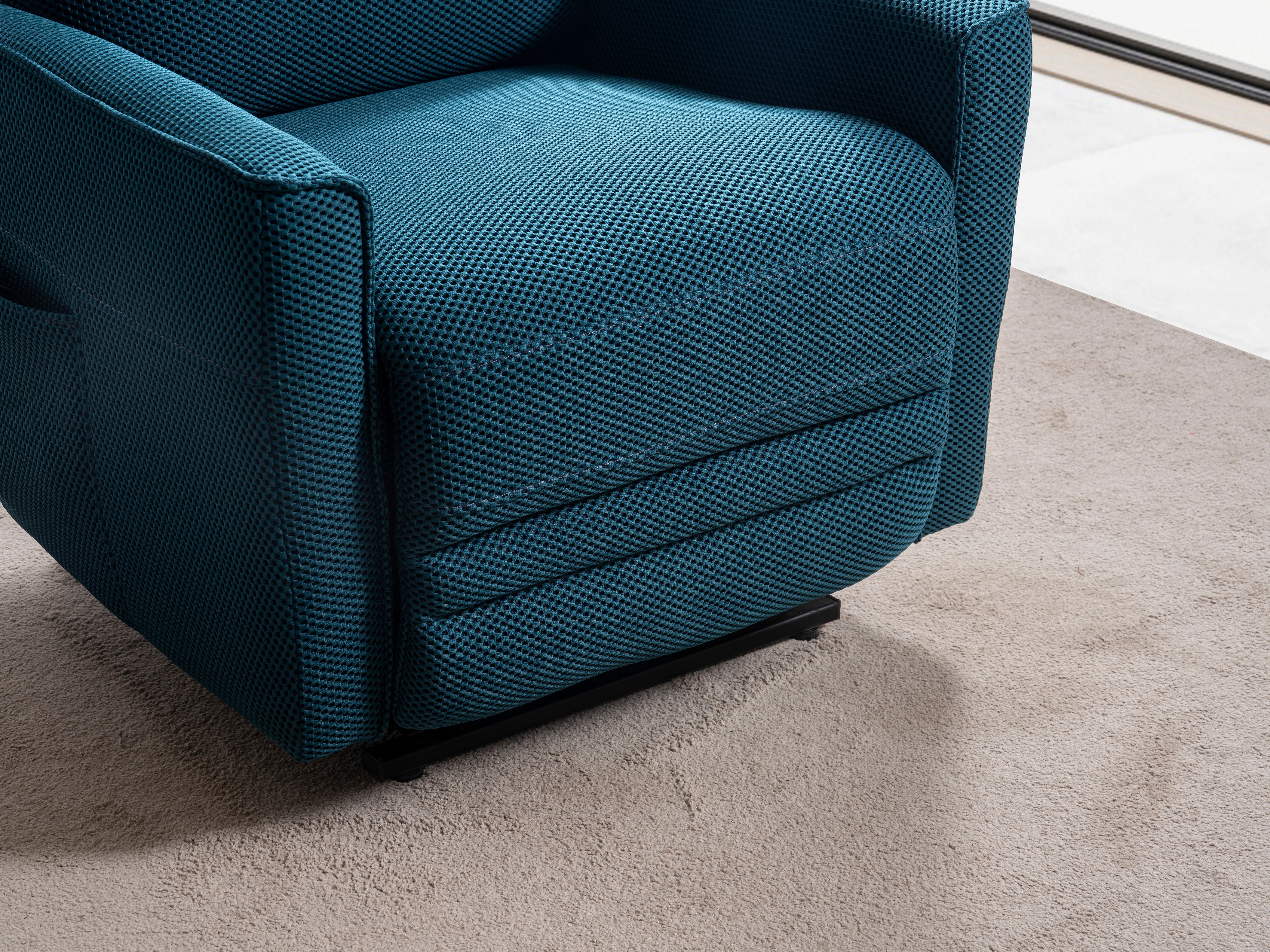 Кресло «Girit Medical» с електрически релакс механизъм, USB зарядна станция