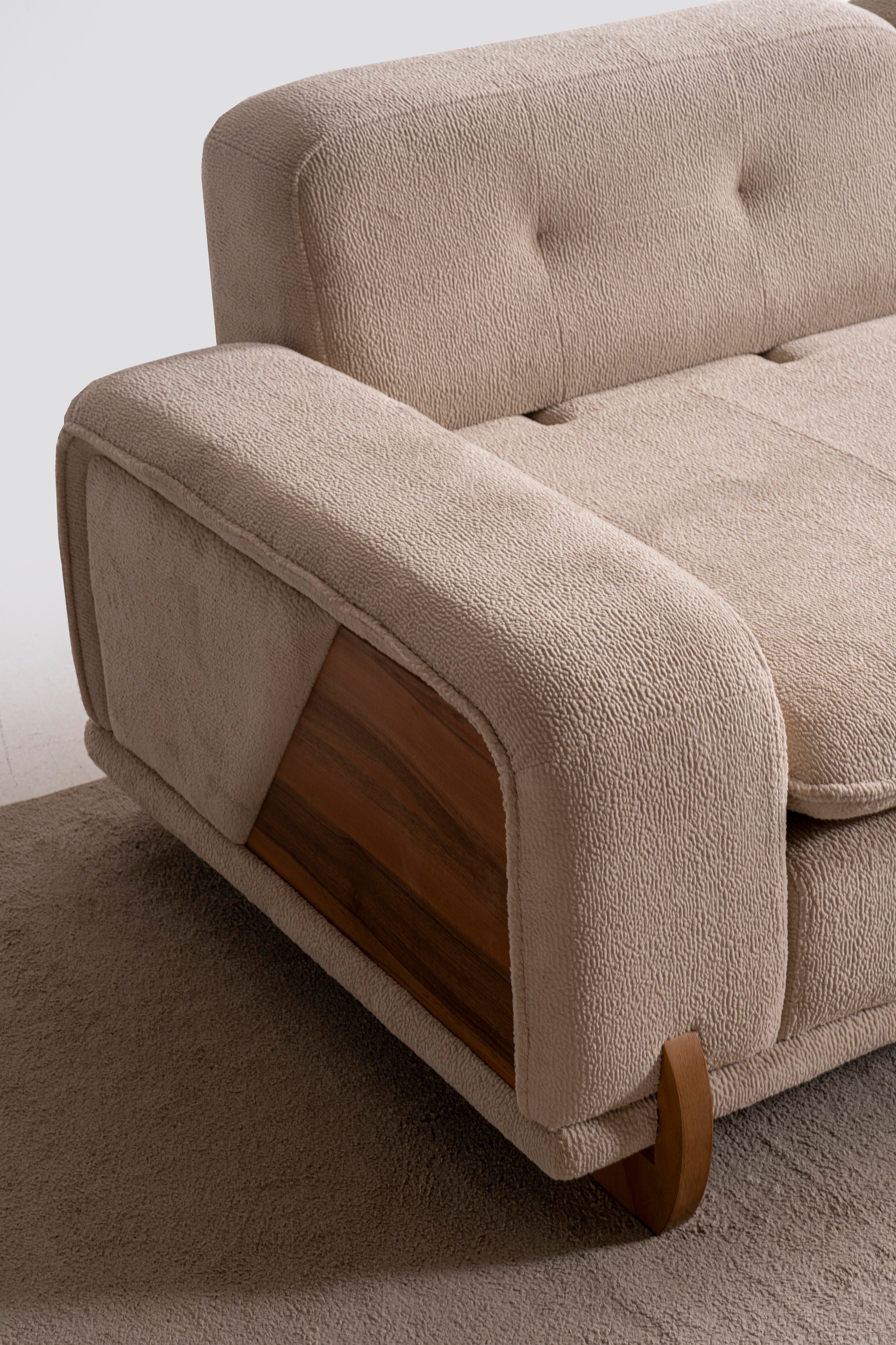 Триместен разтегателен диван «Angel» + 2 декоративни възглавници, ширина 235см