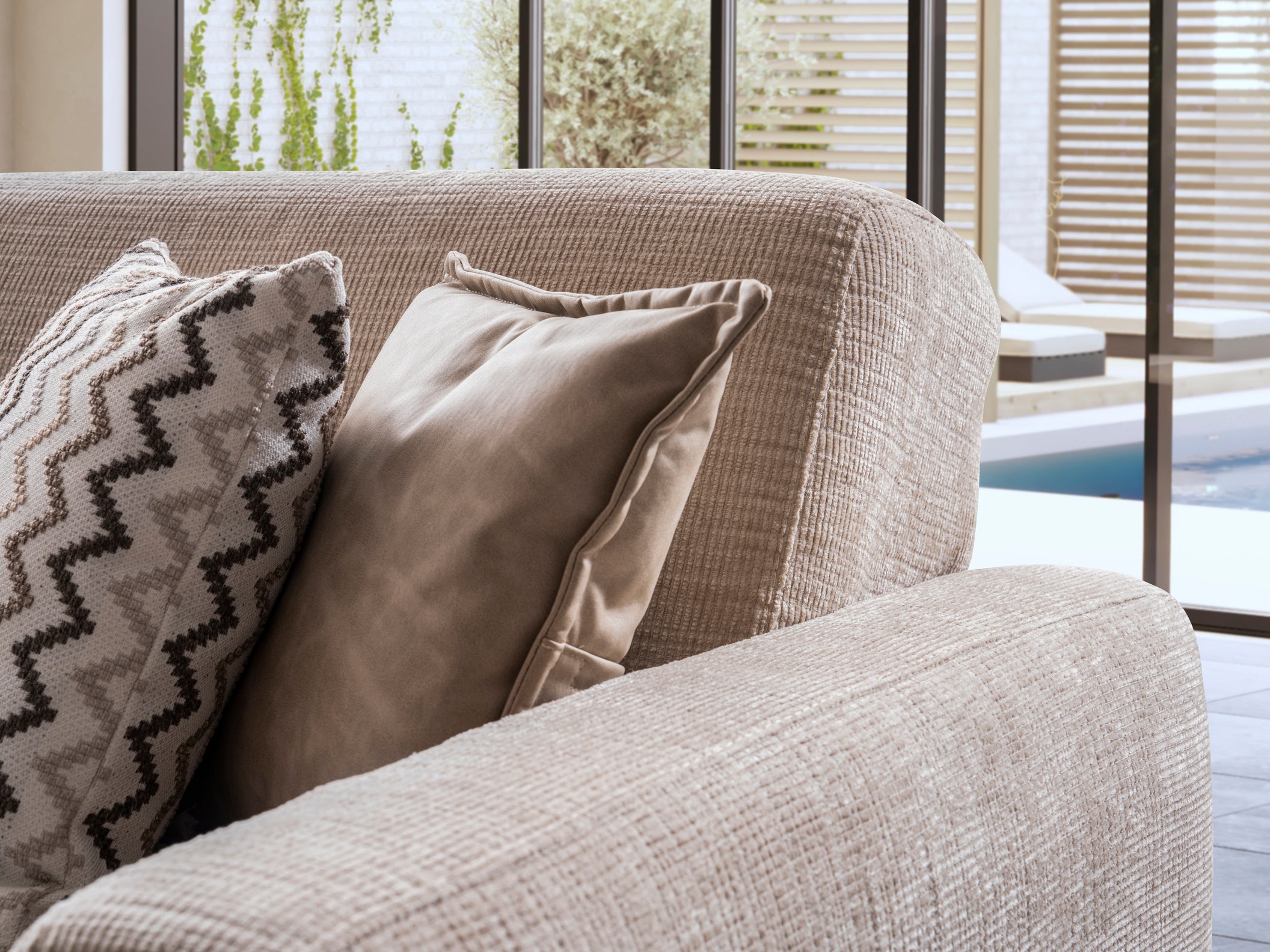 Ъглов разтегателен диван - легло «Kalyon» + електрически механизъм и USB зарядна станция, ширина 270 или 290см