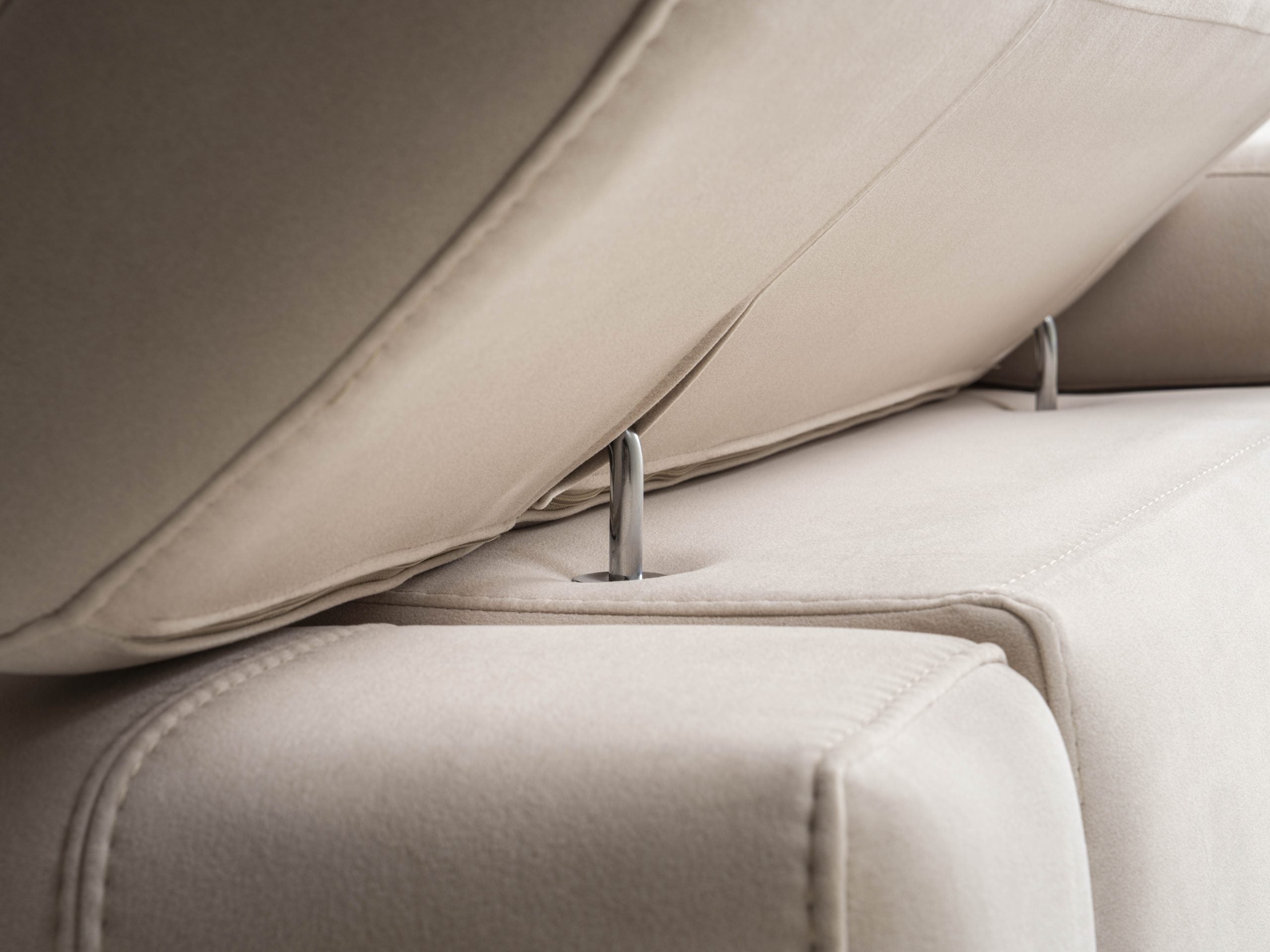 Ъглов разтегателен диван «Uludag» + електрически механизъм, USB зарядна станция, ширина 340см