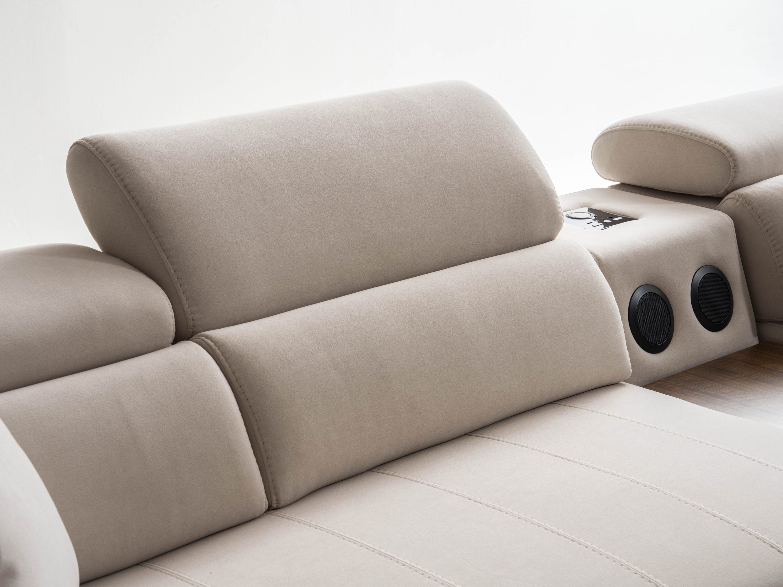 Ъглов разтегателен диван «Uludag» + електрически механизъм, USB зарядна станция, ширина 340см