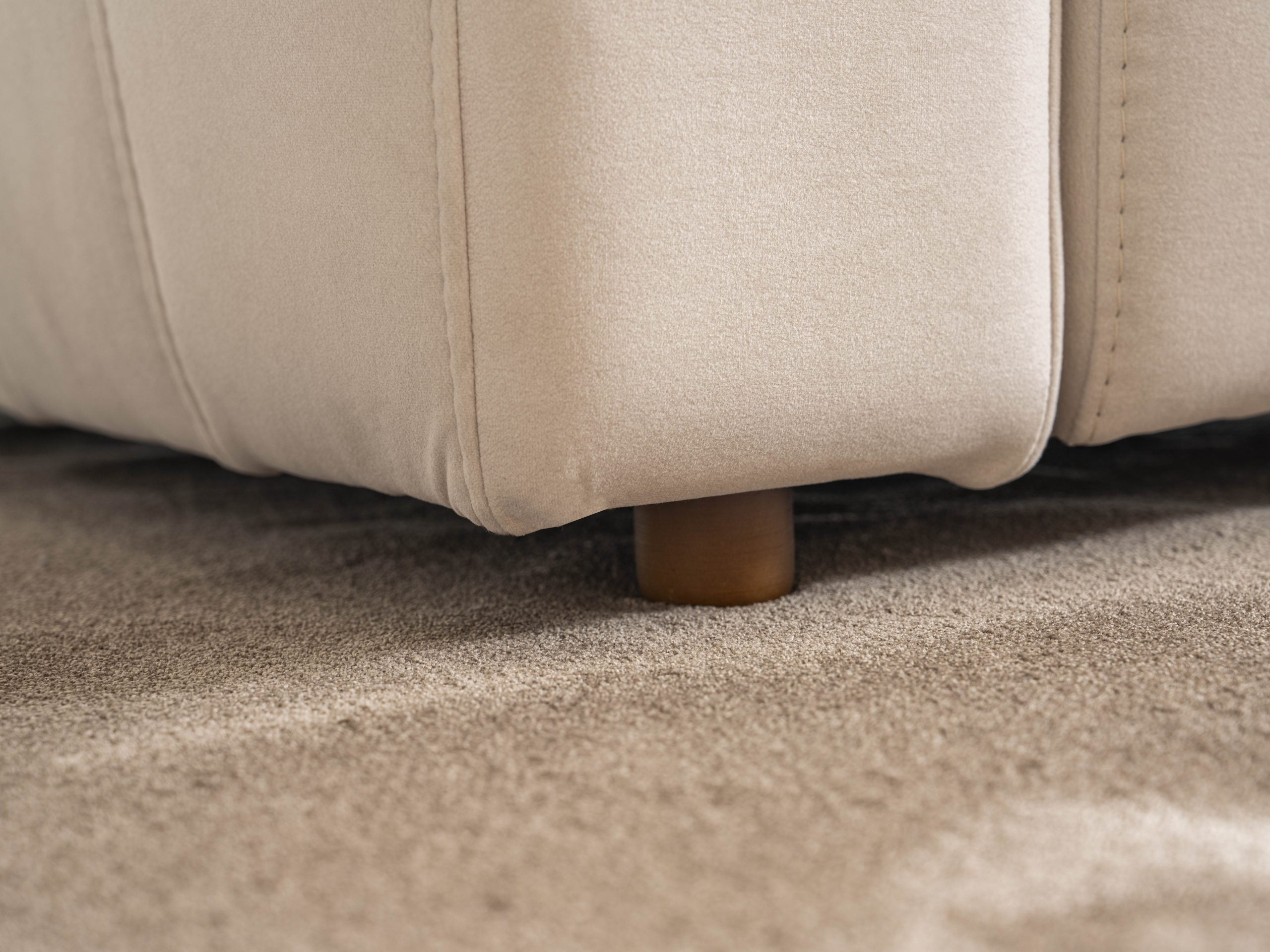 Ъглов разтегателен диван «Uludag» + електрически механизъм, USB зарядна станция, ширина 340см