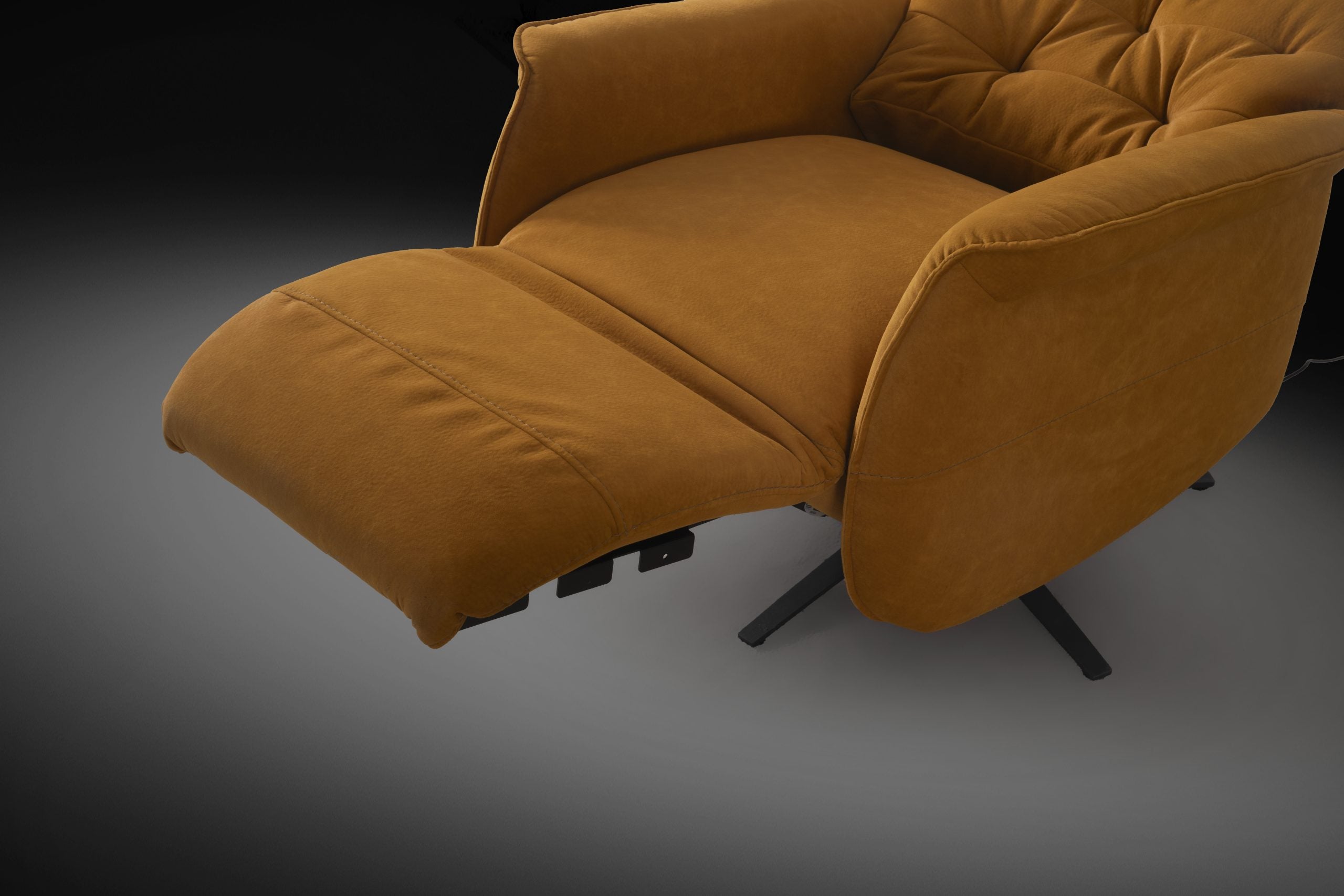 Кресло «Cemre» - с електрически релакс механизъм, USB зарядна станция