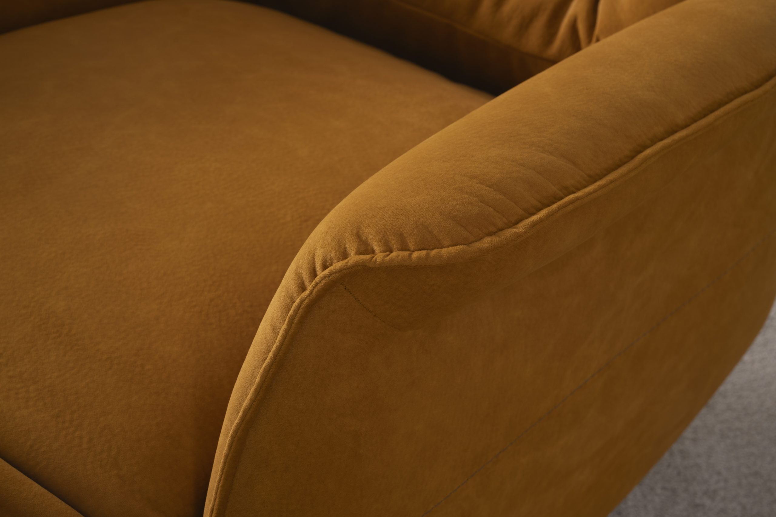 Кресло «Cemre» - с електрически релакс механизъм, USB зарядна станция