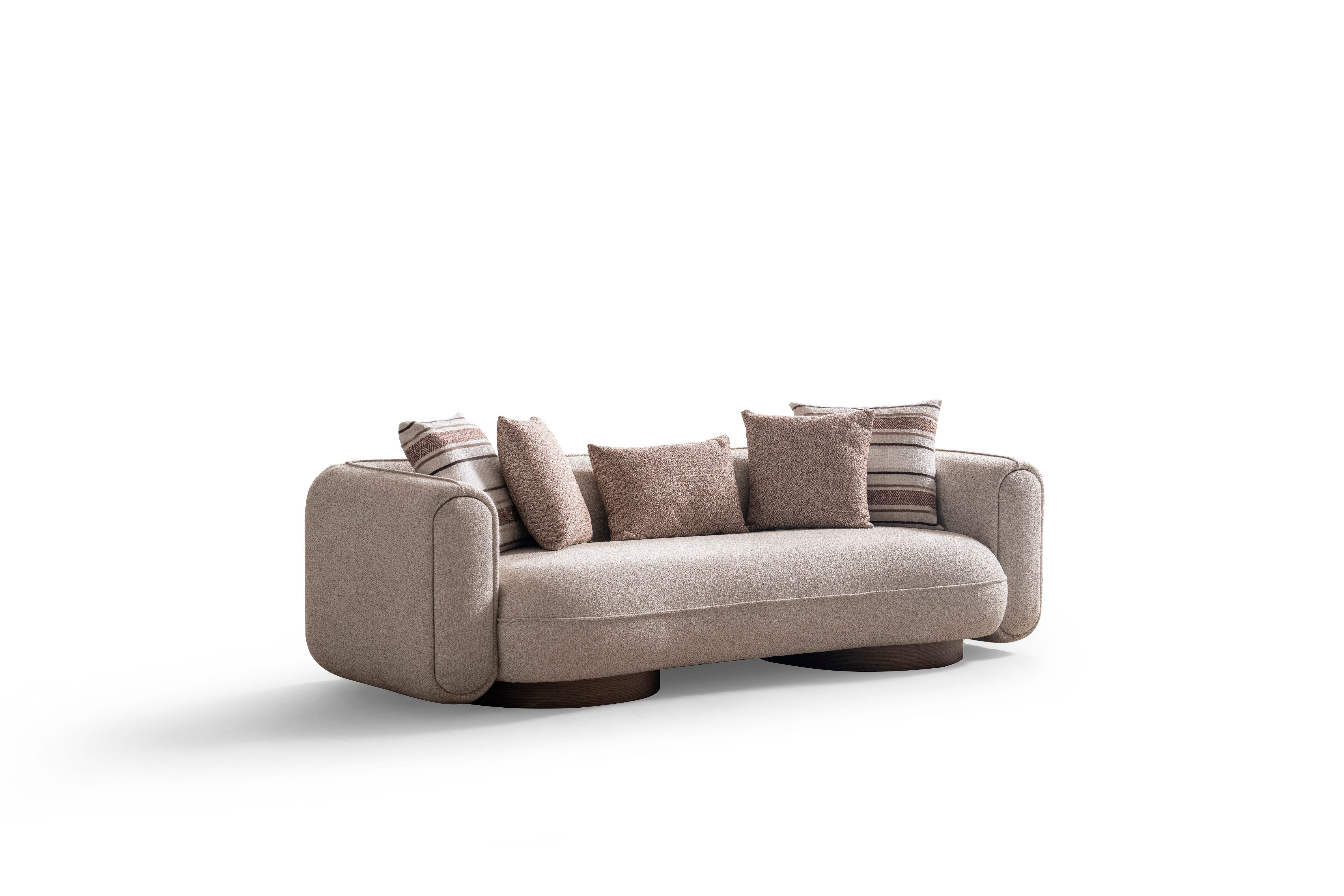 Триместен диван Bentley