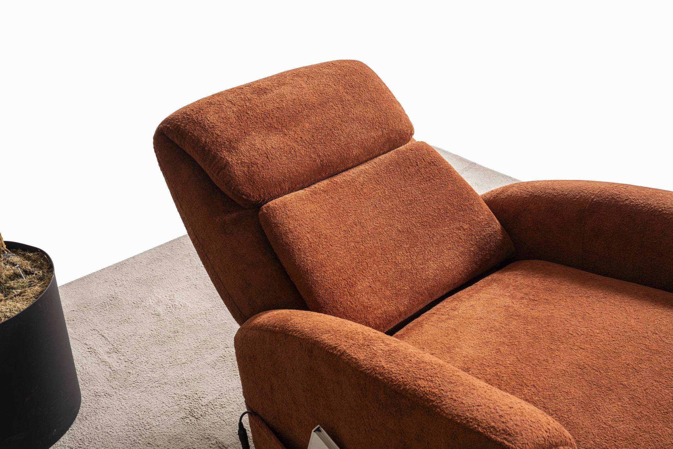 Кресло «Samos» - с електрически релакс механизъм, USB зарядна станция