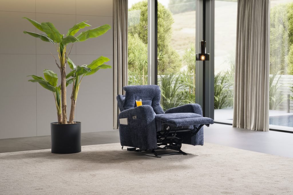 Кресло «Cunda» с електрически релакс механизъм, USB зарядна станция