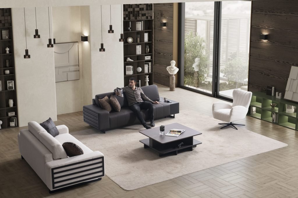 Триместен разтегателен диван «Selale» + две декоративни възглавници, ширина 240см