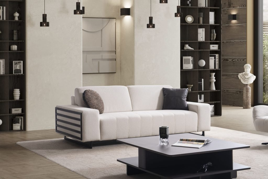 Триместен разтегателен диван «Selale» + две декоративни възглавници, ширина 240см