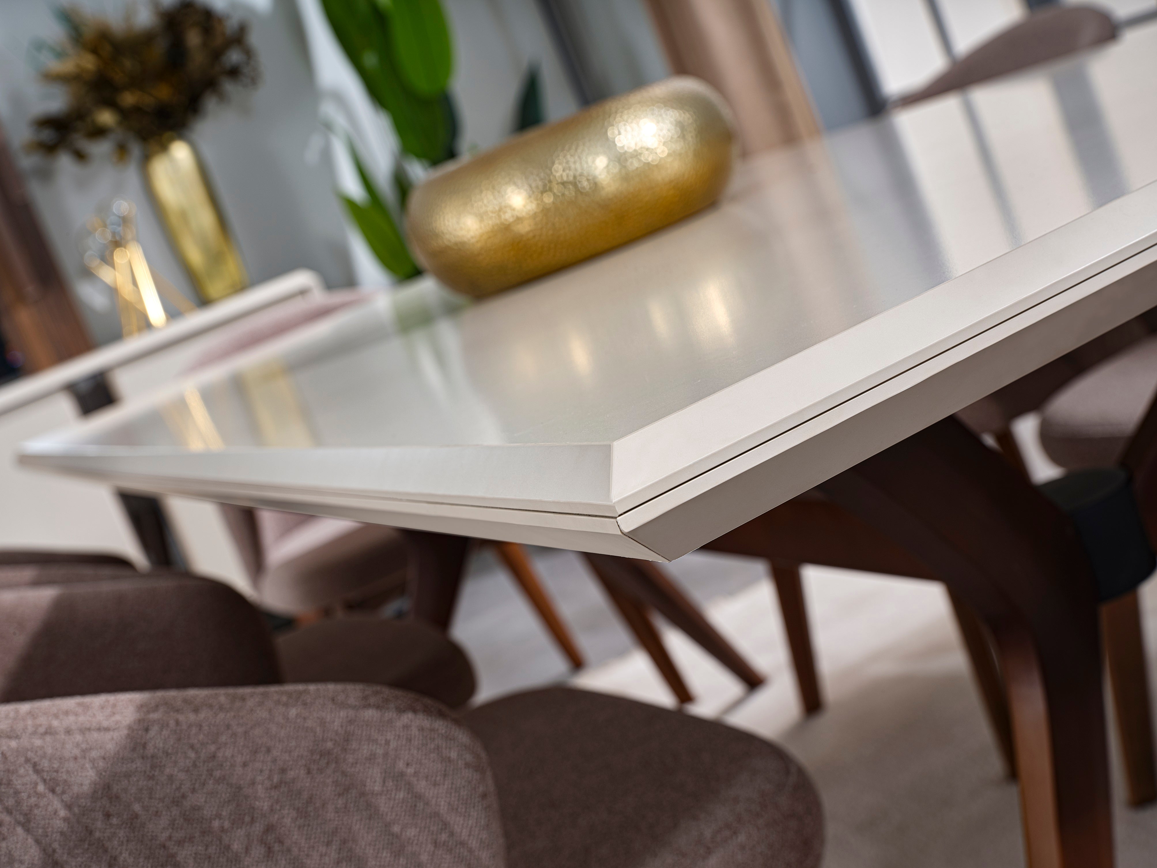 Трапезна маса Preo