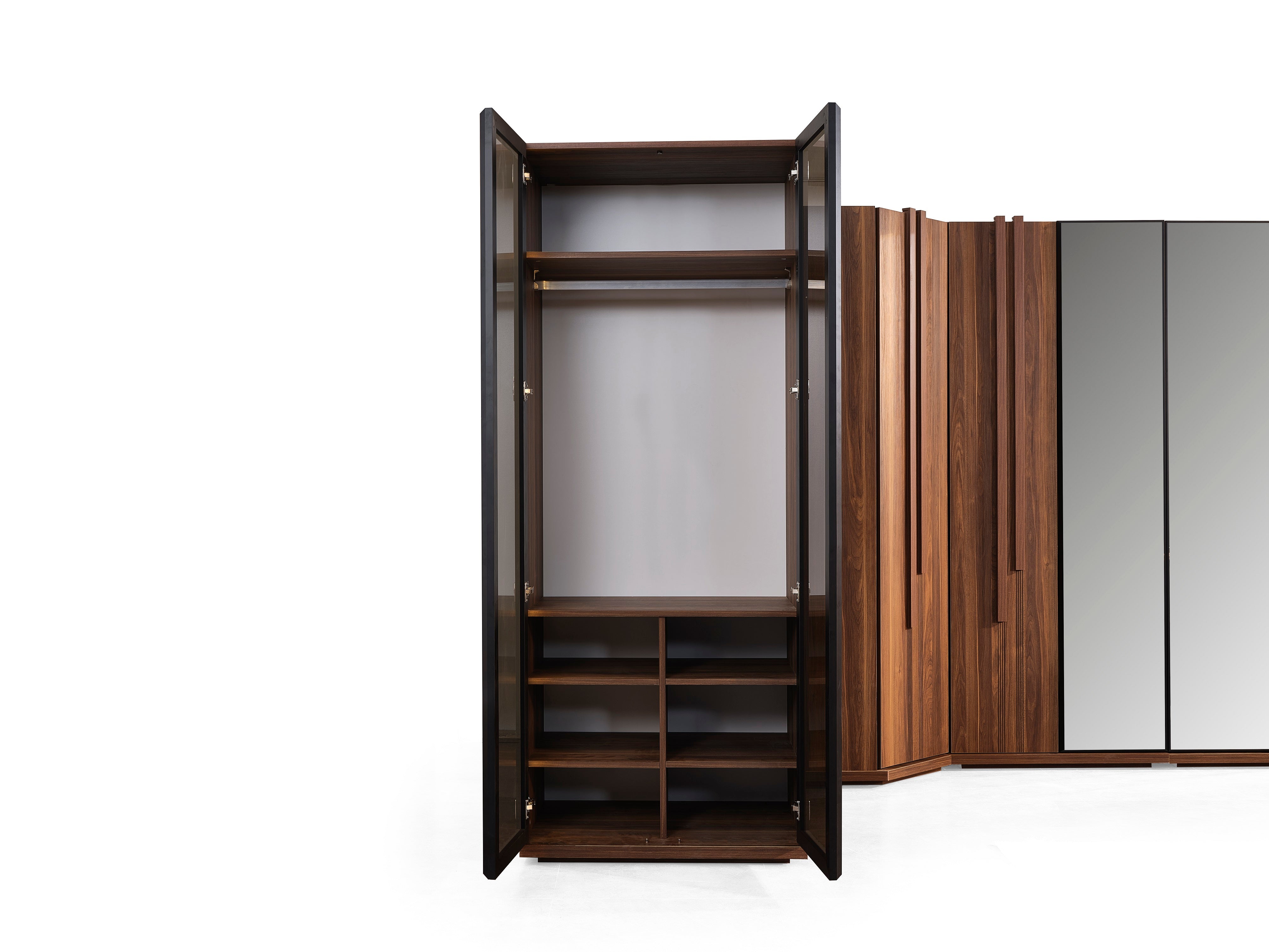 Модулен гардероб Preo