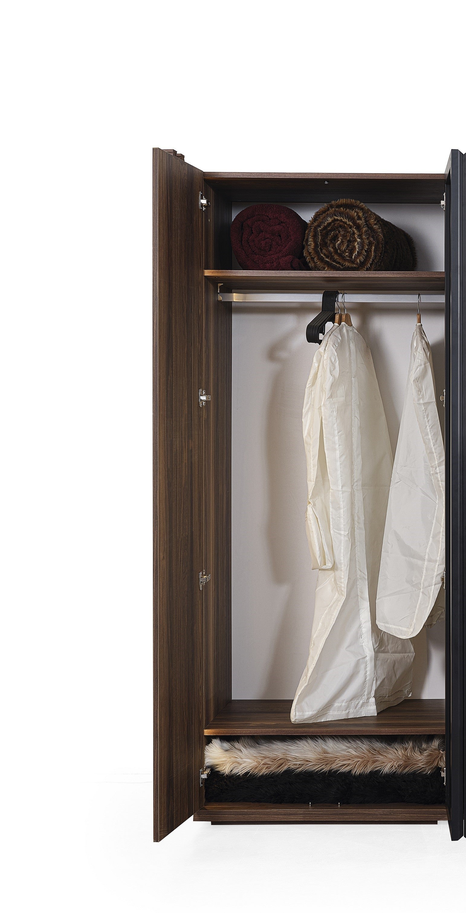 Модулен гардероб Preo