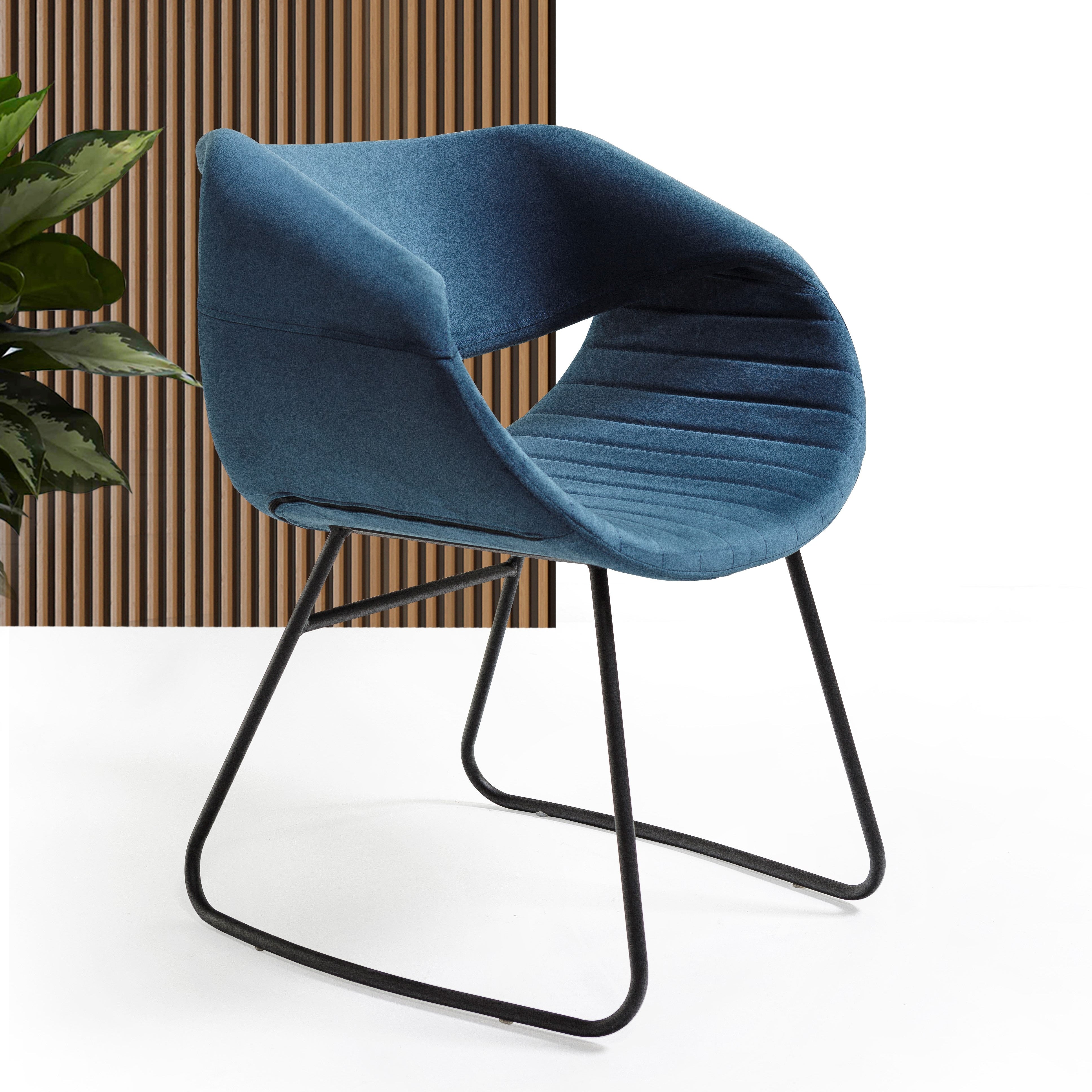 Трапезен стол Ecuras