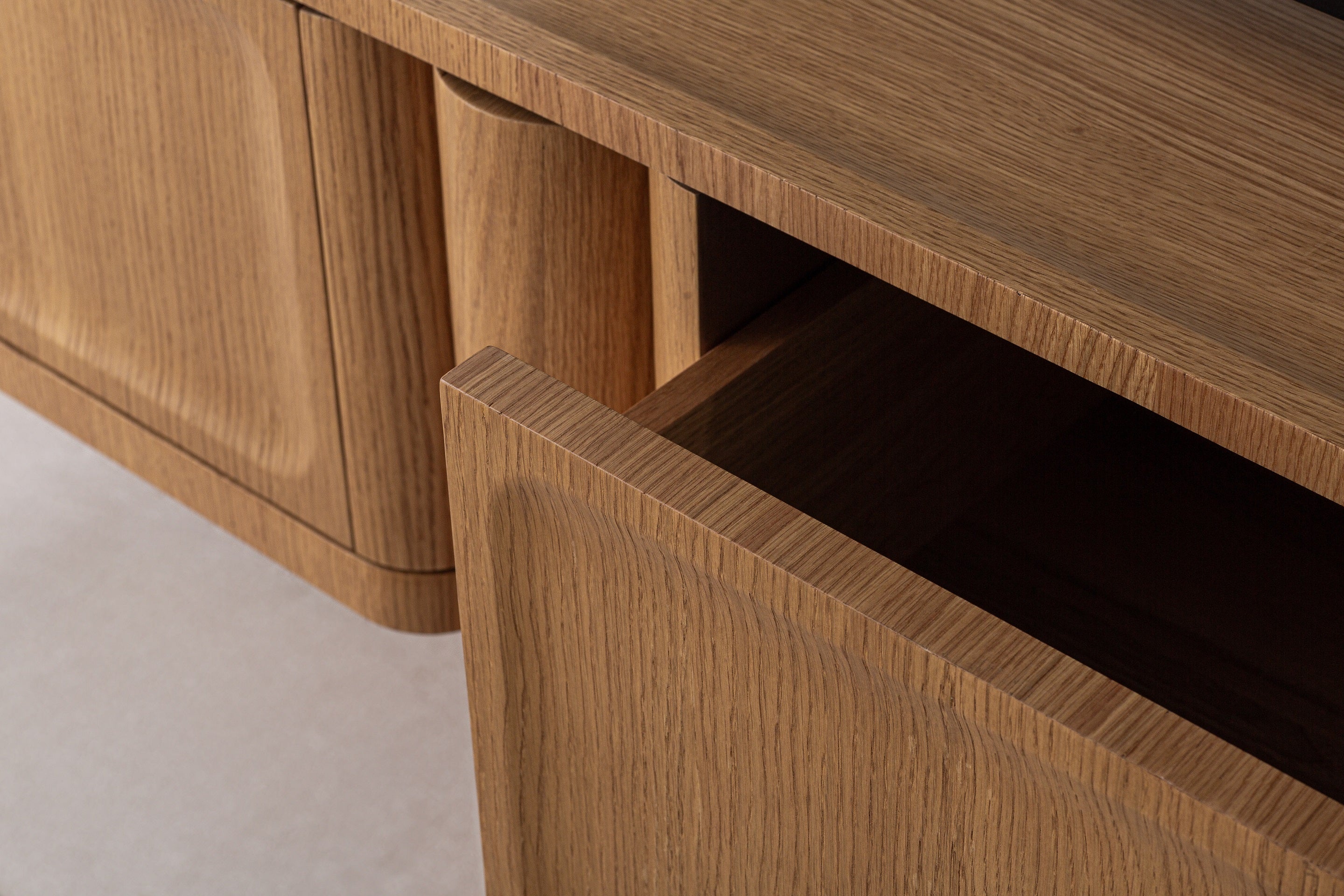 ТВ шкаф «Oddo» с размер 240х57х49см