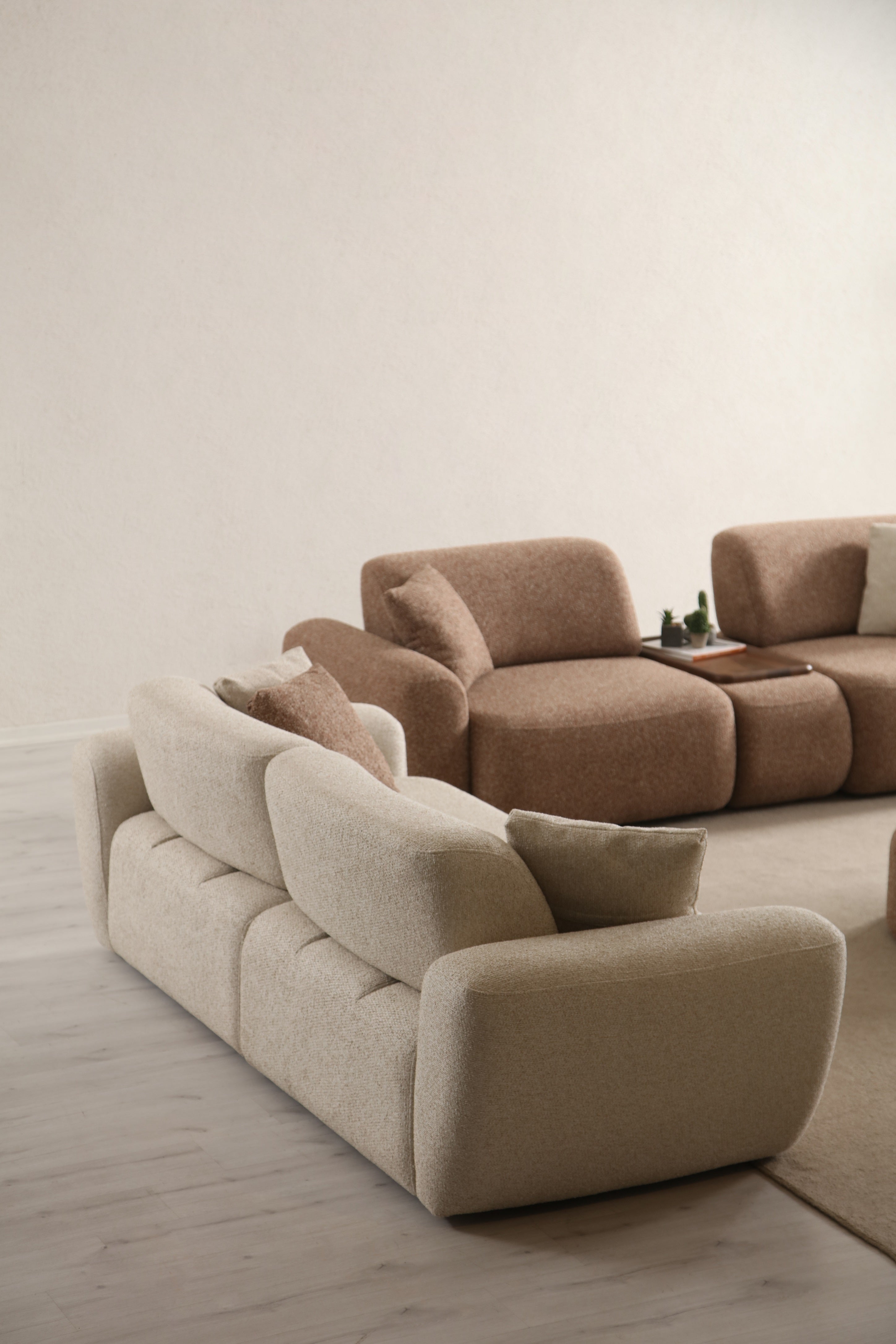 Триместен диван Gucci