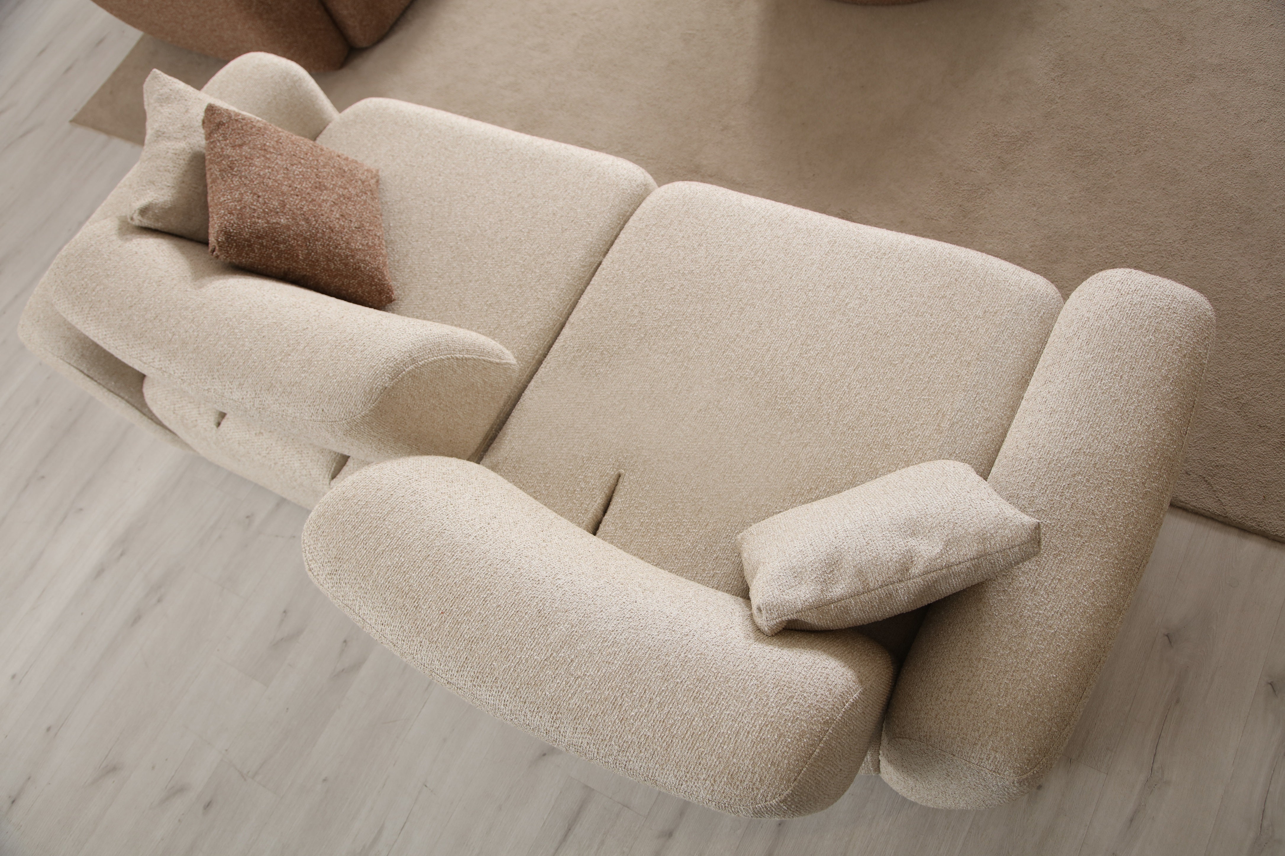 Триместен диван Gucci