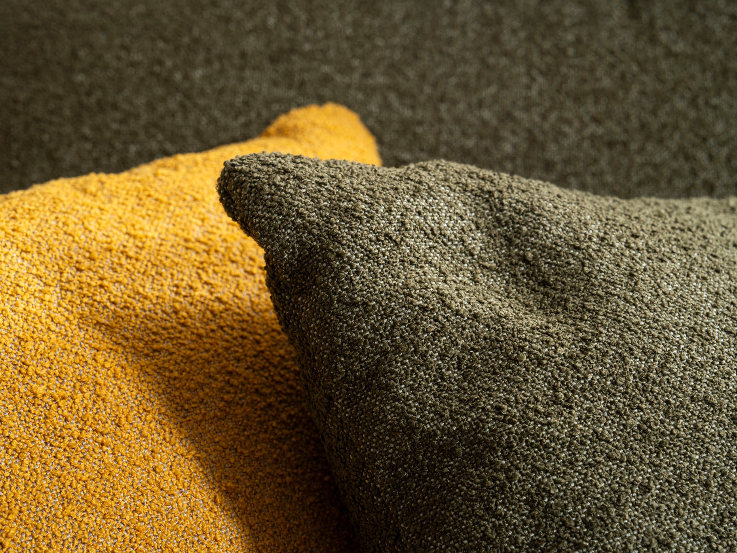 Ъглов разтегателен диван «Goynuk Relax» + четири декоративни възглавници, ширина 270см