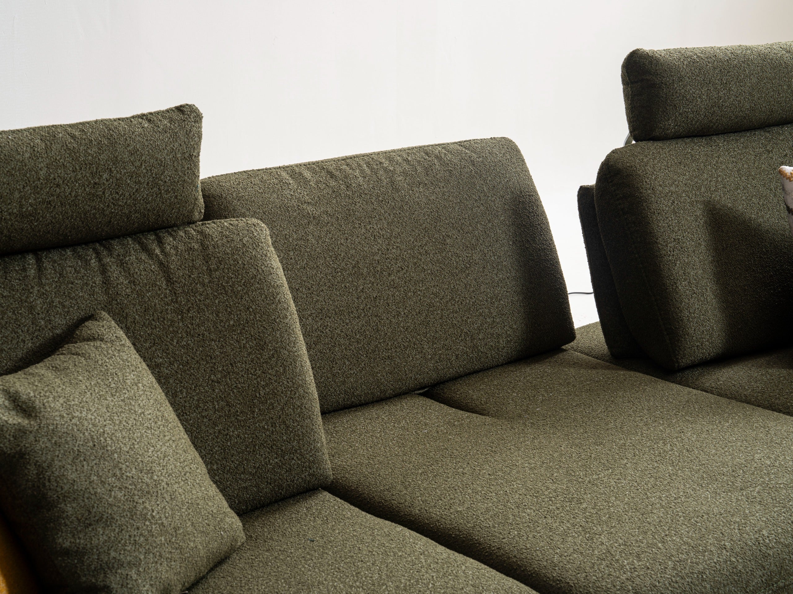 Ъглов разтегателен диван «Goynuk Relax» + четири декоративни възглавници, ширина 270см