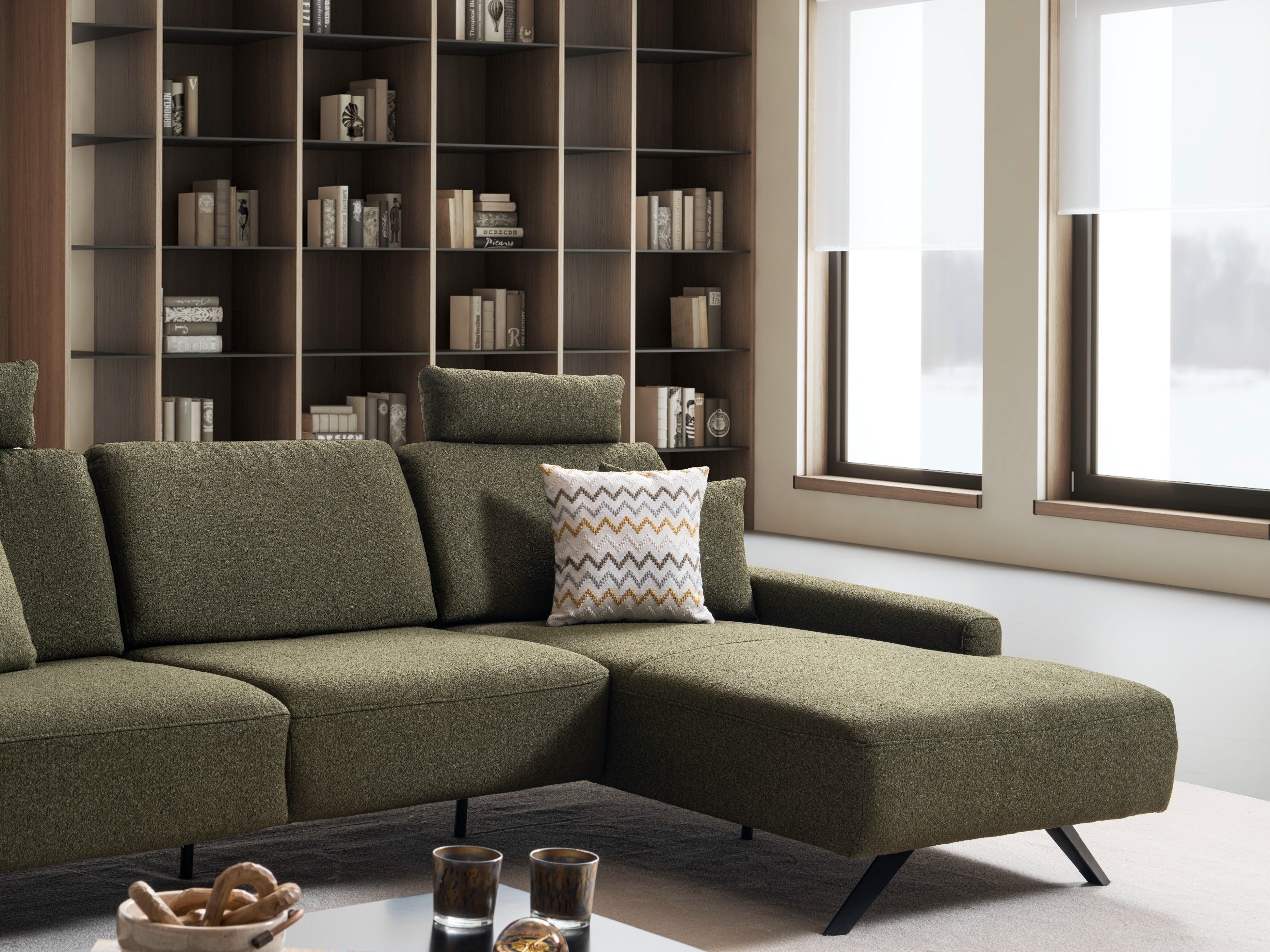 Ъглов разтегателен диван «Goynuk Relax» + четири декоративни възглавници, ширина 270см