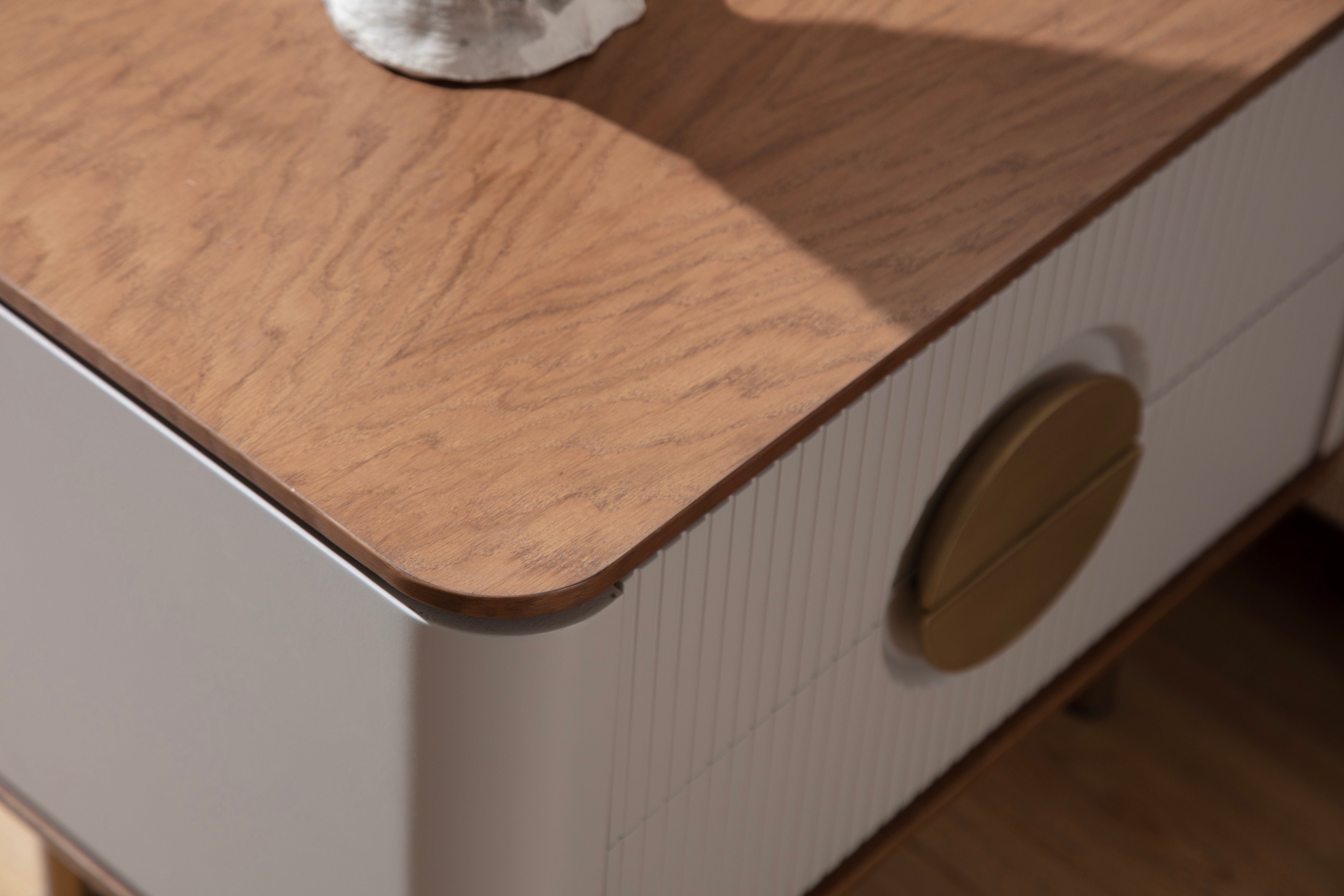 Нощно шкафче «Viola» + две чекмеджета, размер 62х50х42см