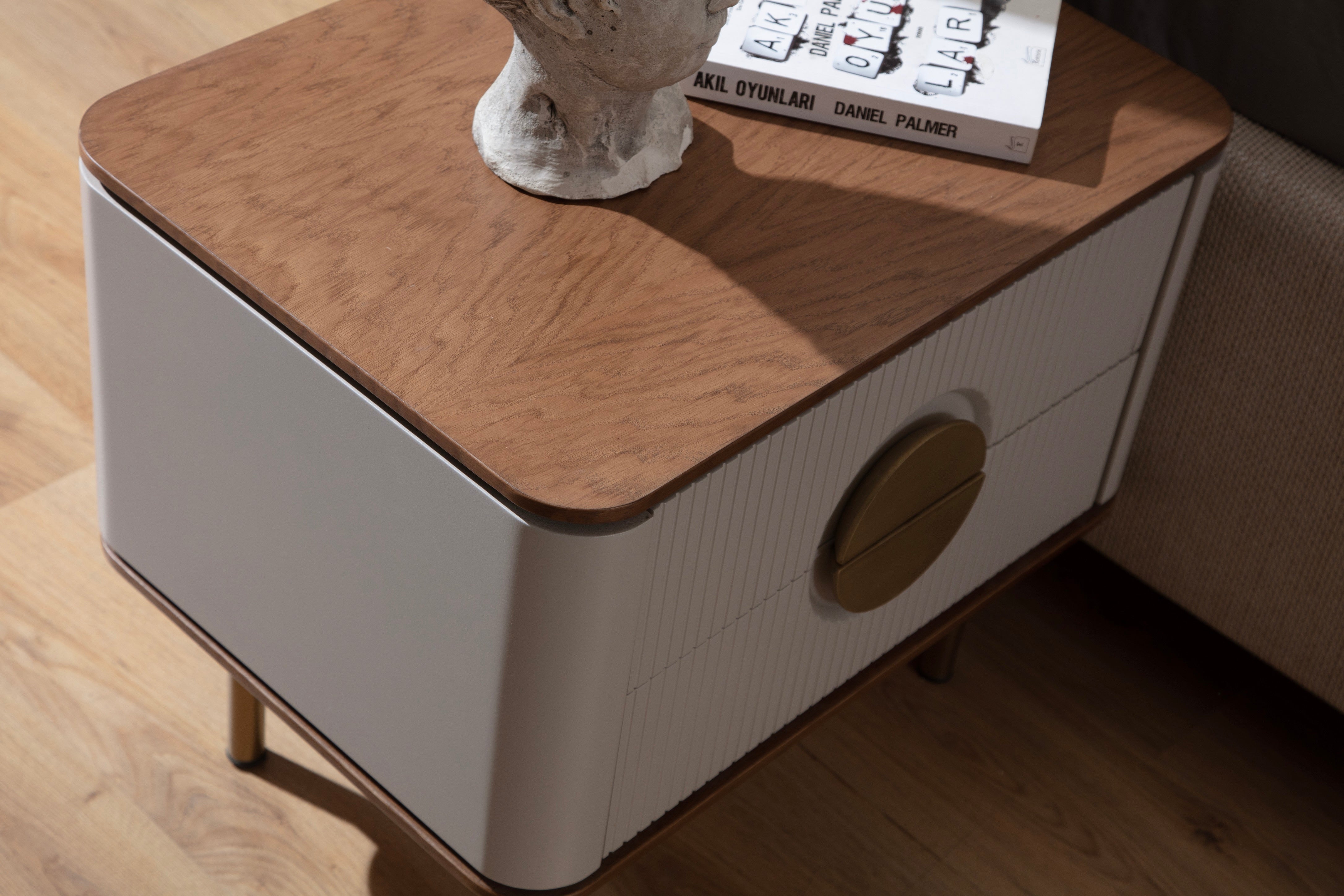 Нощно шкафче «Viola» + две чекмеджета, размер 62х50х42см