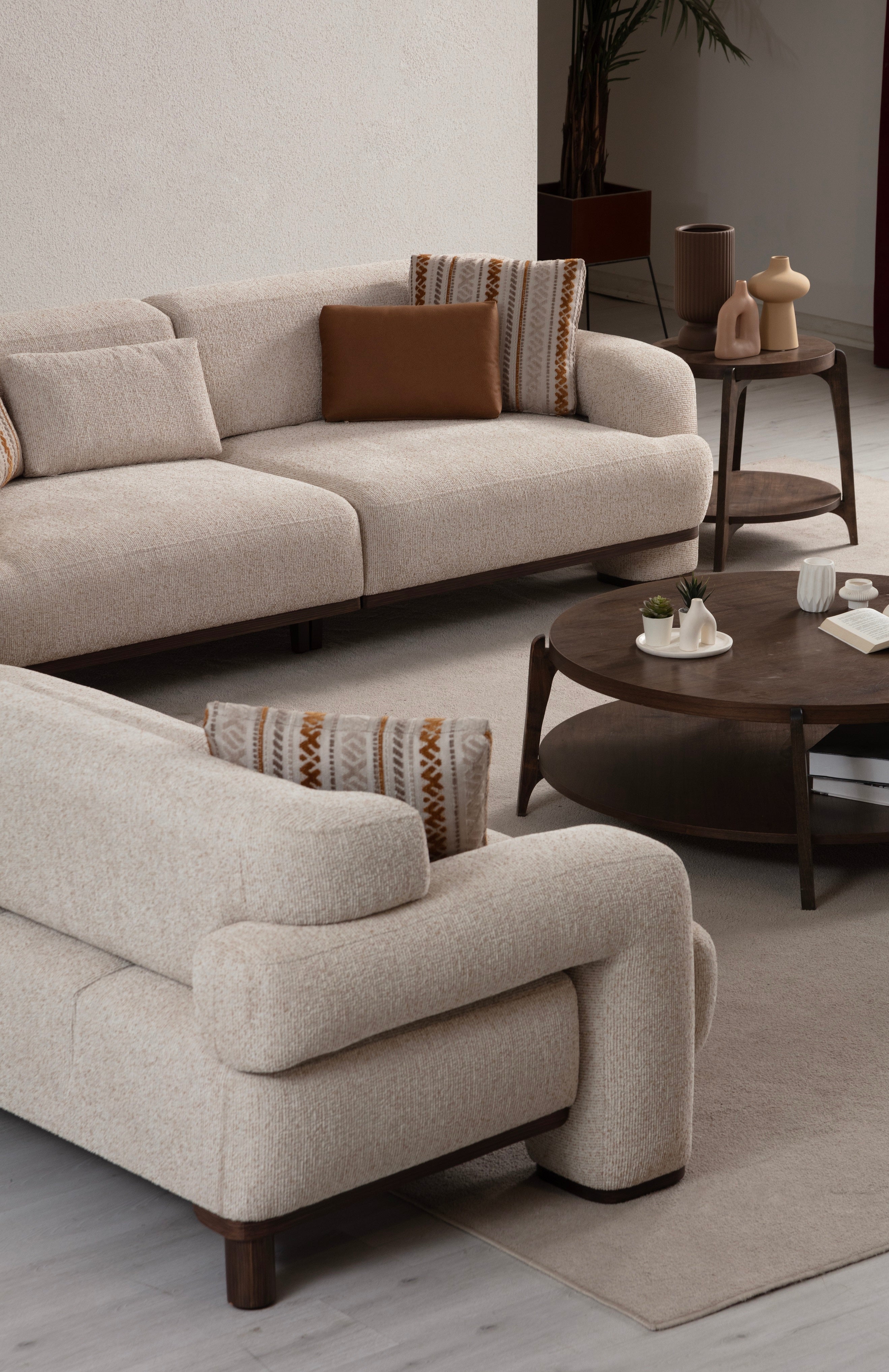 Триместен разтегателен диван «Best» + 2 декоративни възглавници, ширина 235см