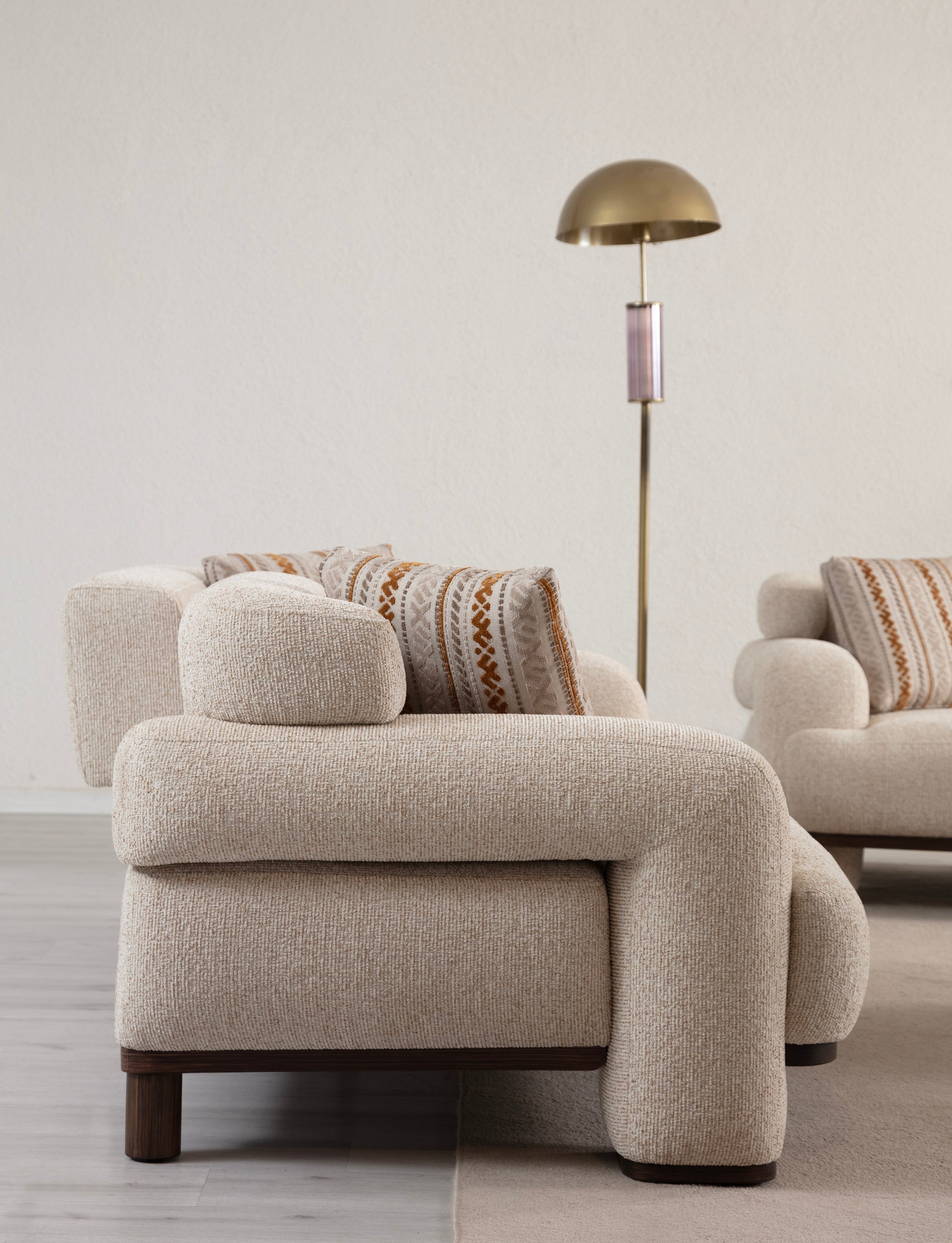 Триместен разтегателен диван «Best» + 2 декоративни възглавници, ширина 235см