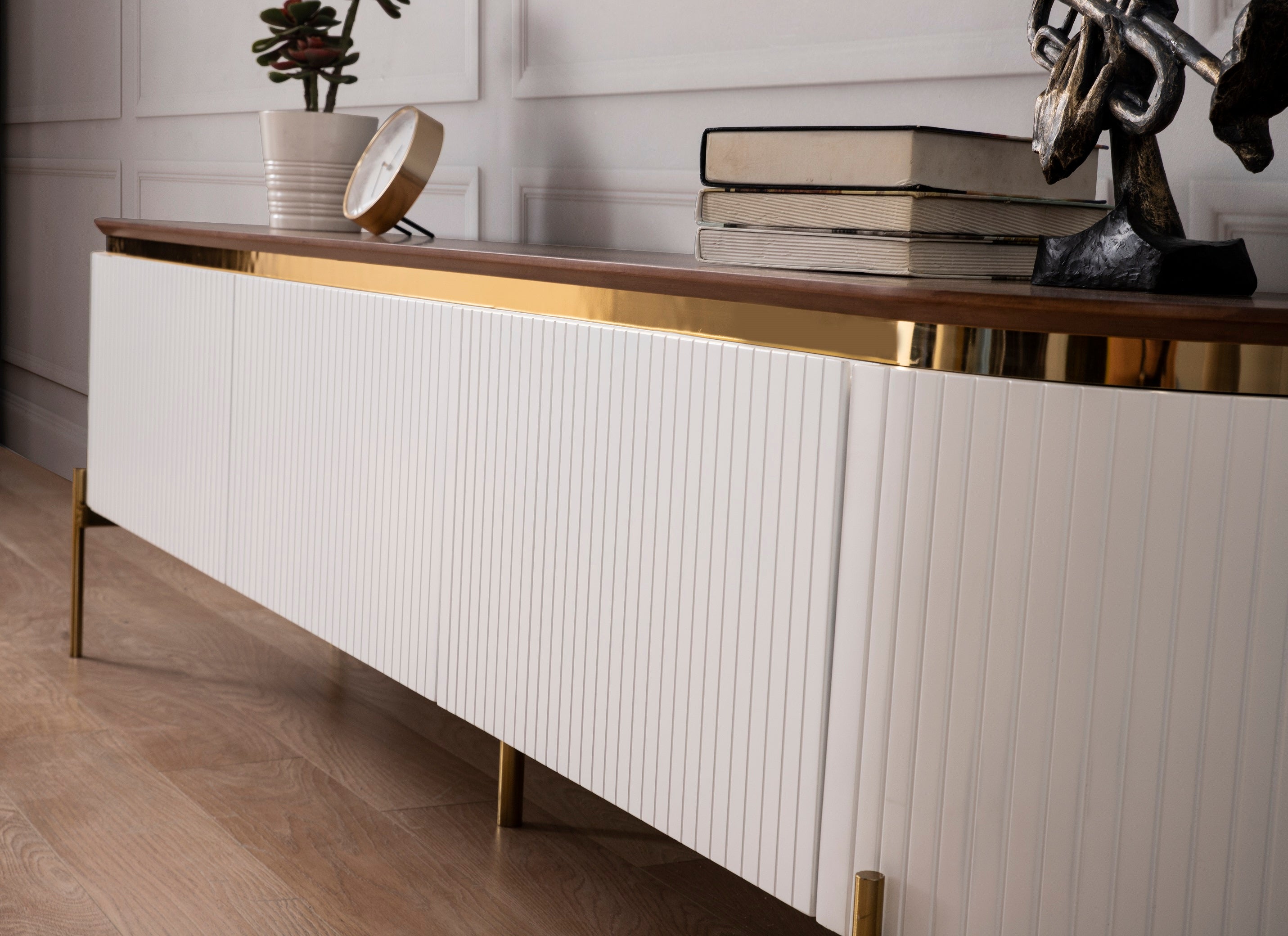 ТВ шкаф «Tesla Ecru & Gold» с размер 208х57х42см