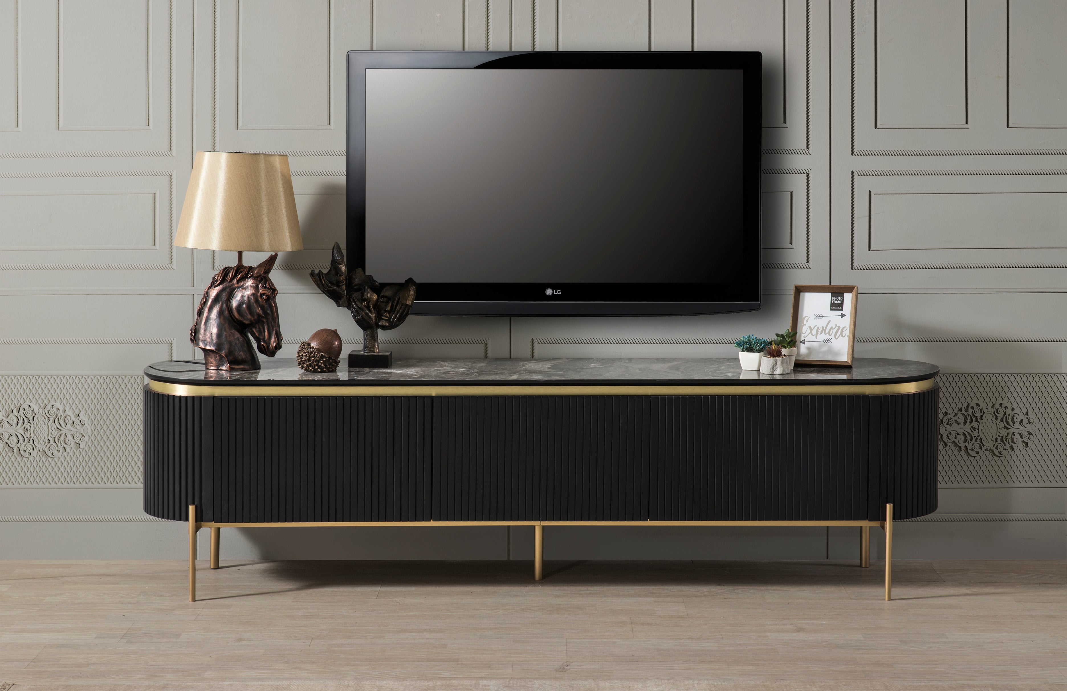 ТВ шкаф «Tesla Black» с размер 208х57х42см