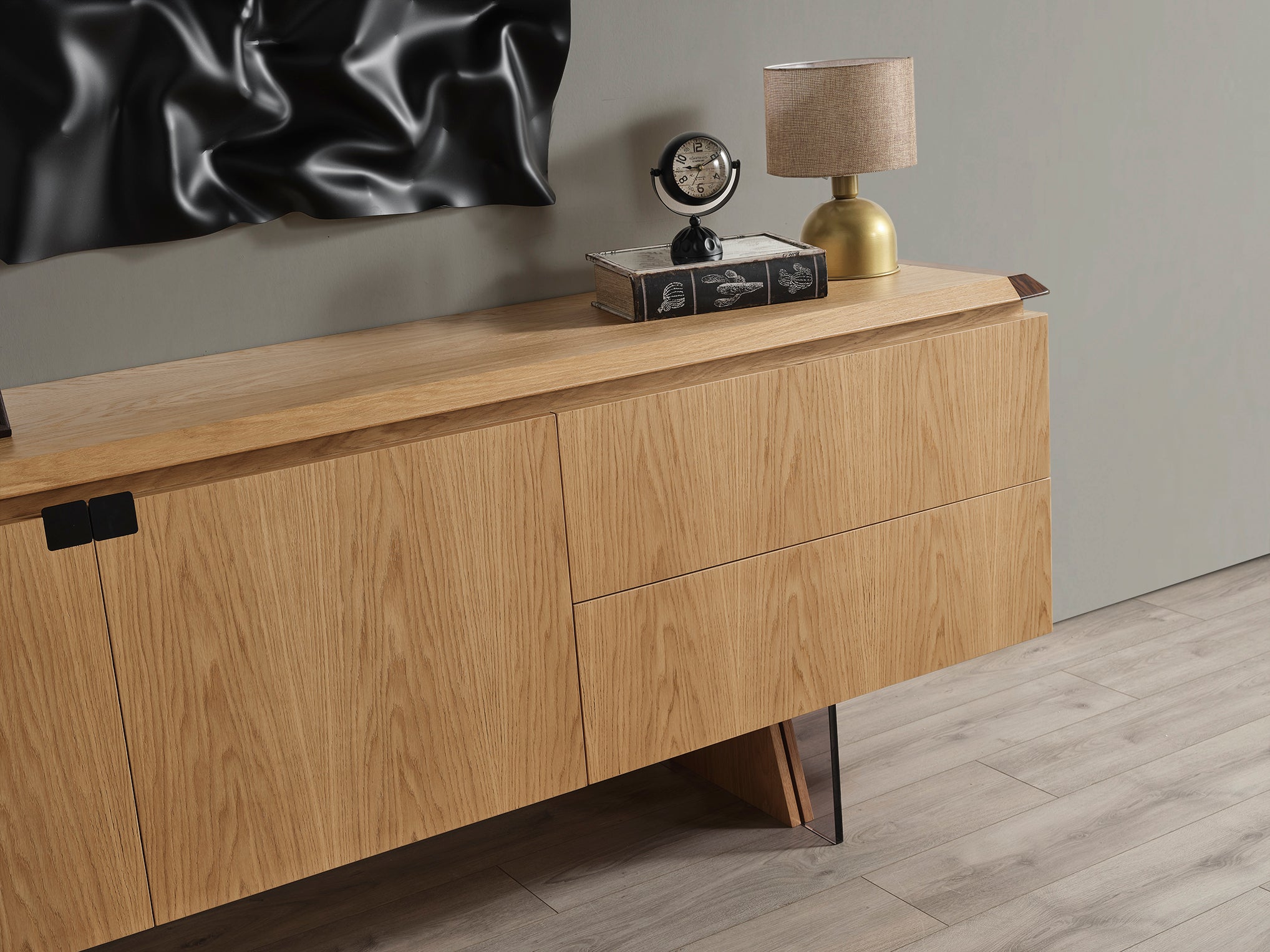 Бюфет «MK 40» с естествен фурнир, размер 208х82х49см