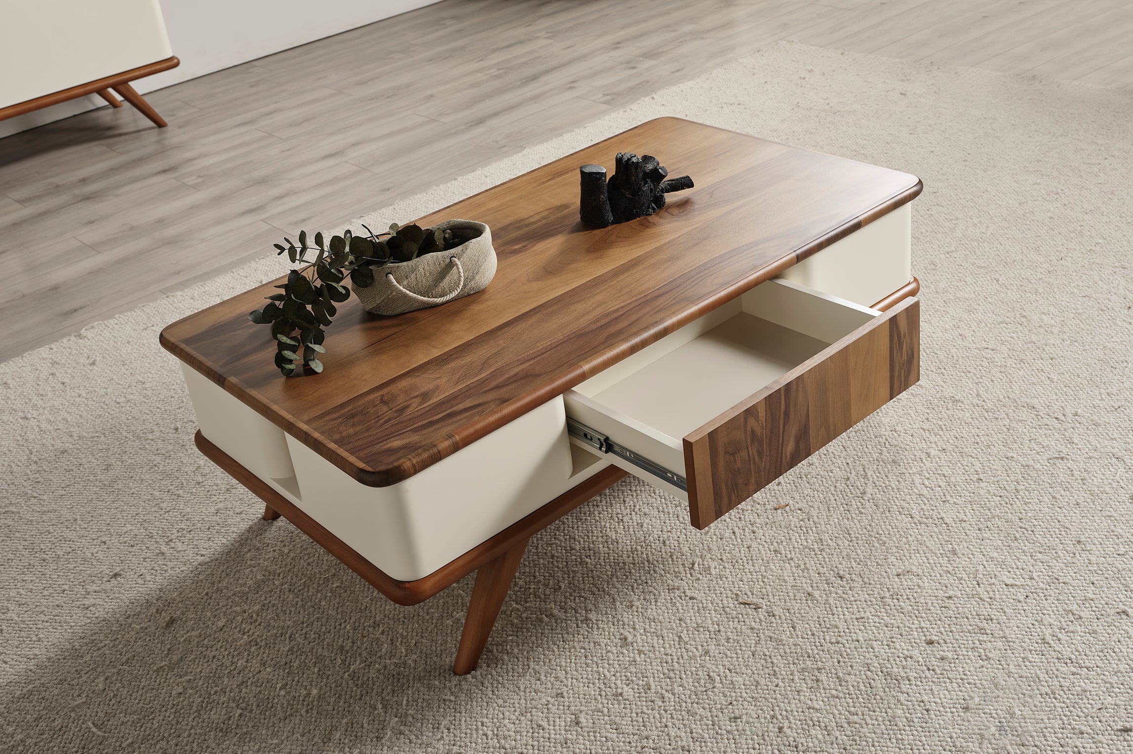 Холна маса «MT 44» с размер 120х42х68см