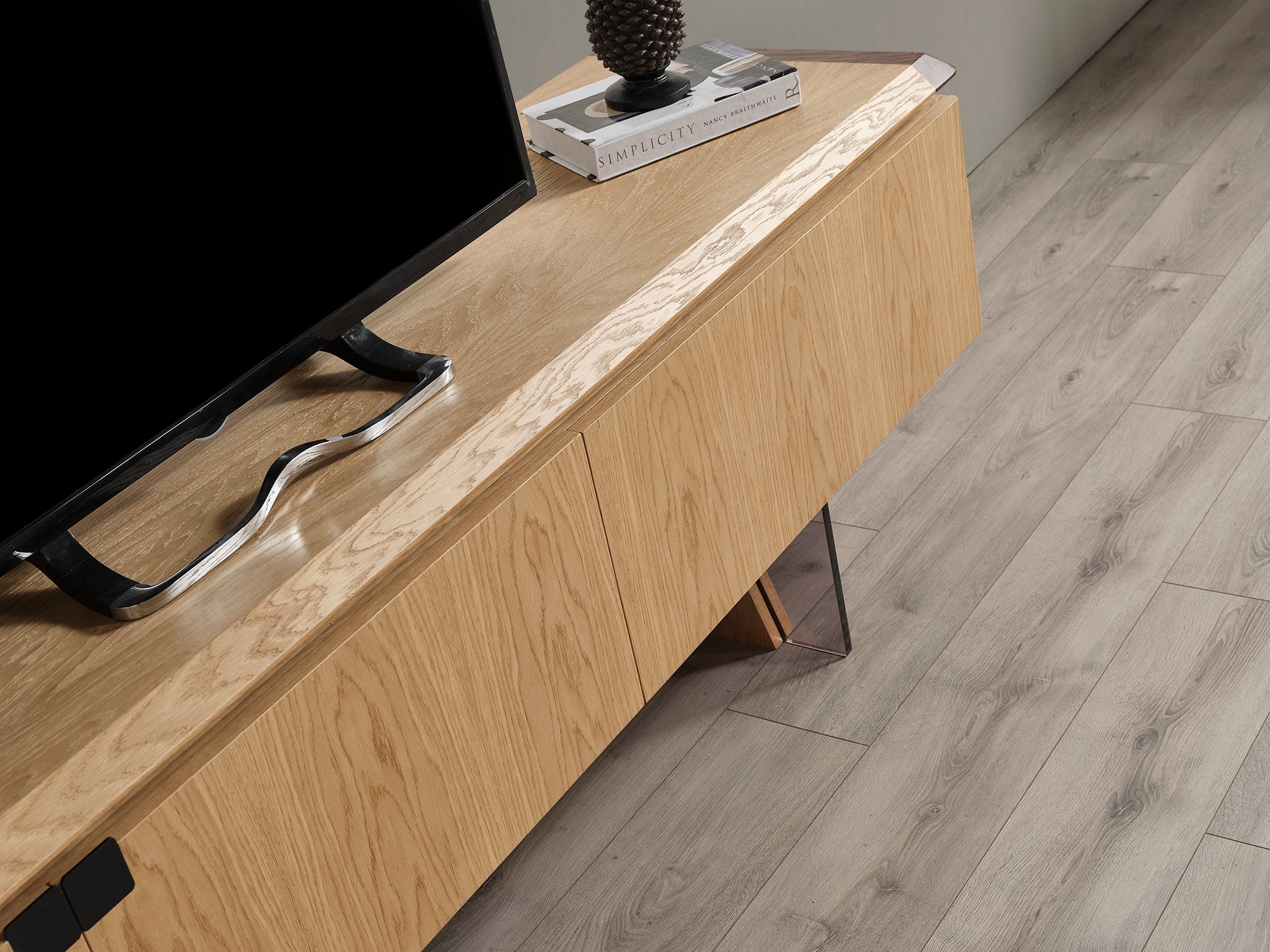 ТВ шкаф «MTV 40» с размер 208х62х49см