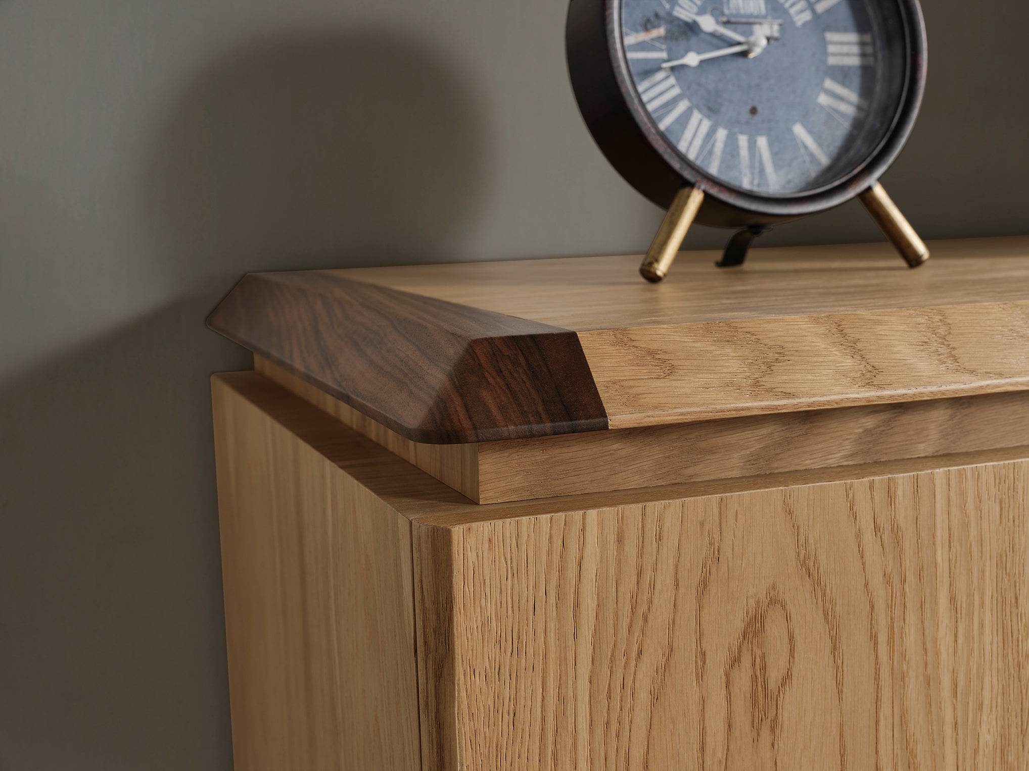 ТВ шкаф «MTV 40» с размер 208х62х49см