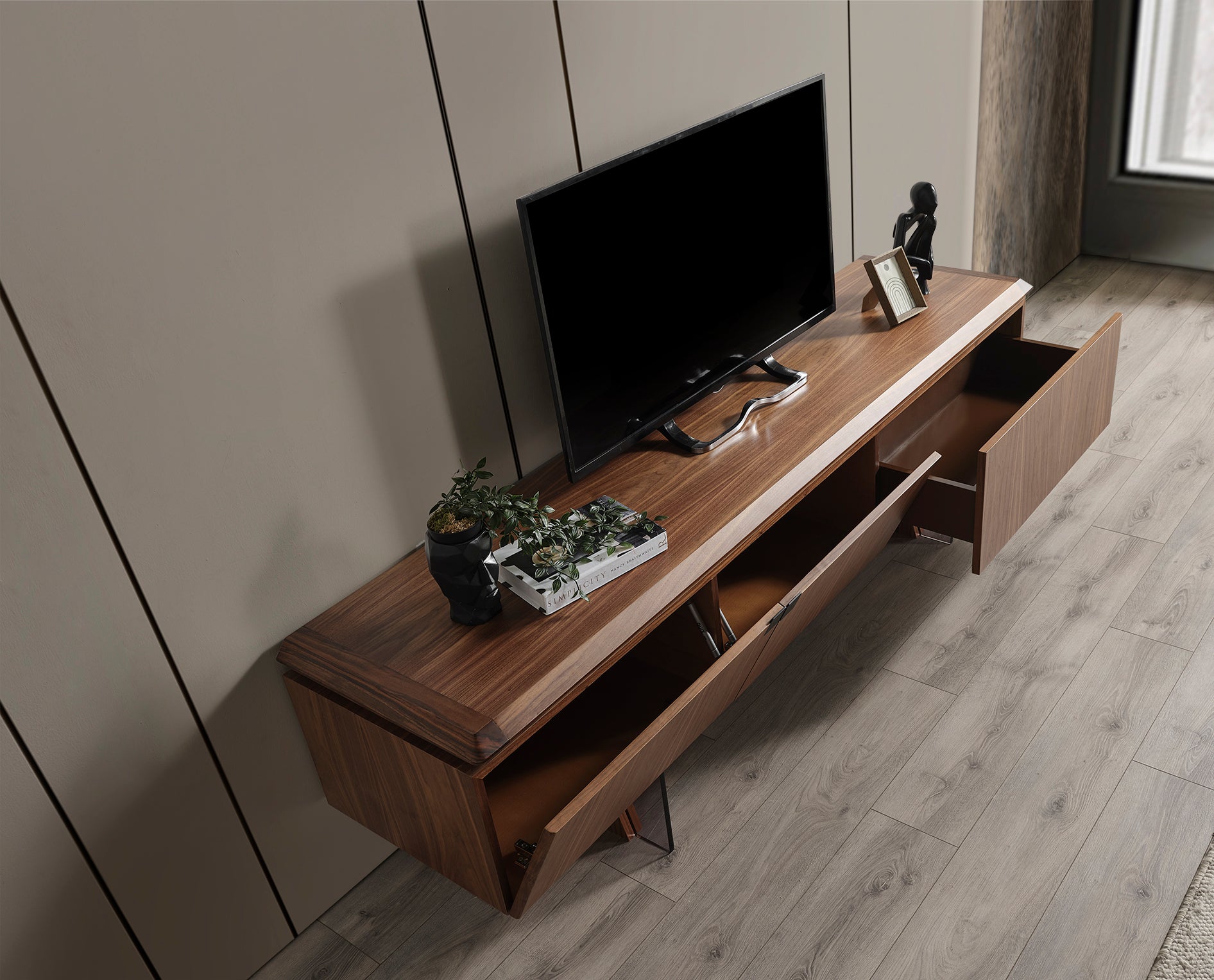 ТВ шкаф «MTV 41» с размер 208х62х49см