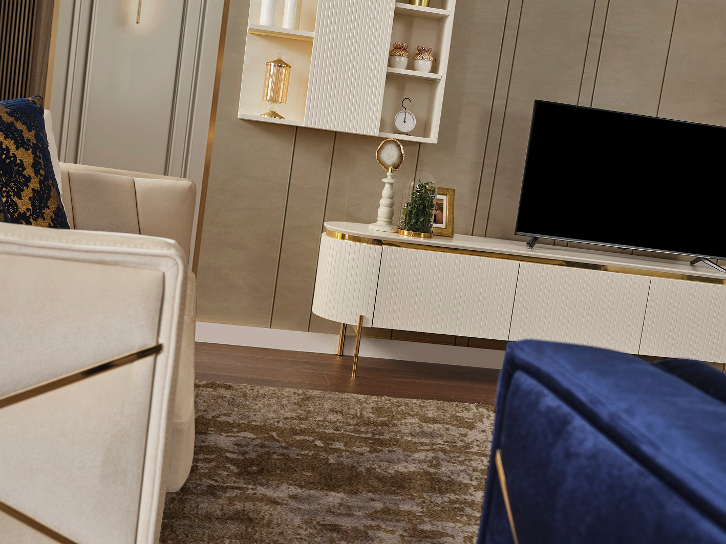 ТВ секция «Tesla Luxury»