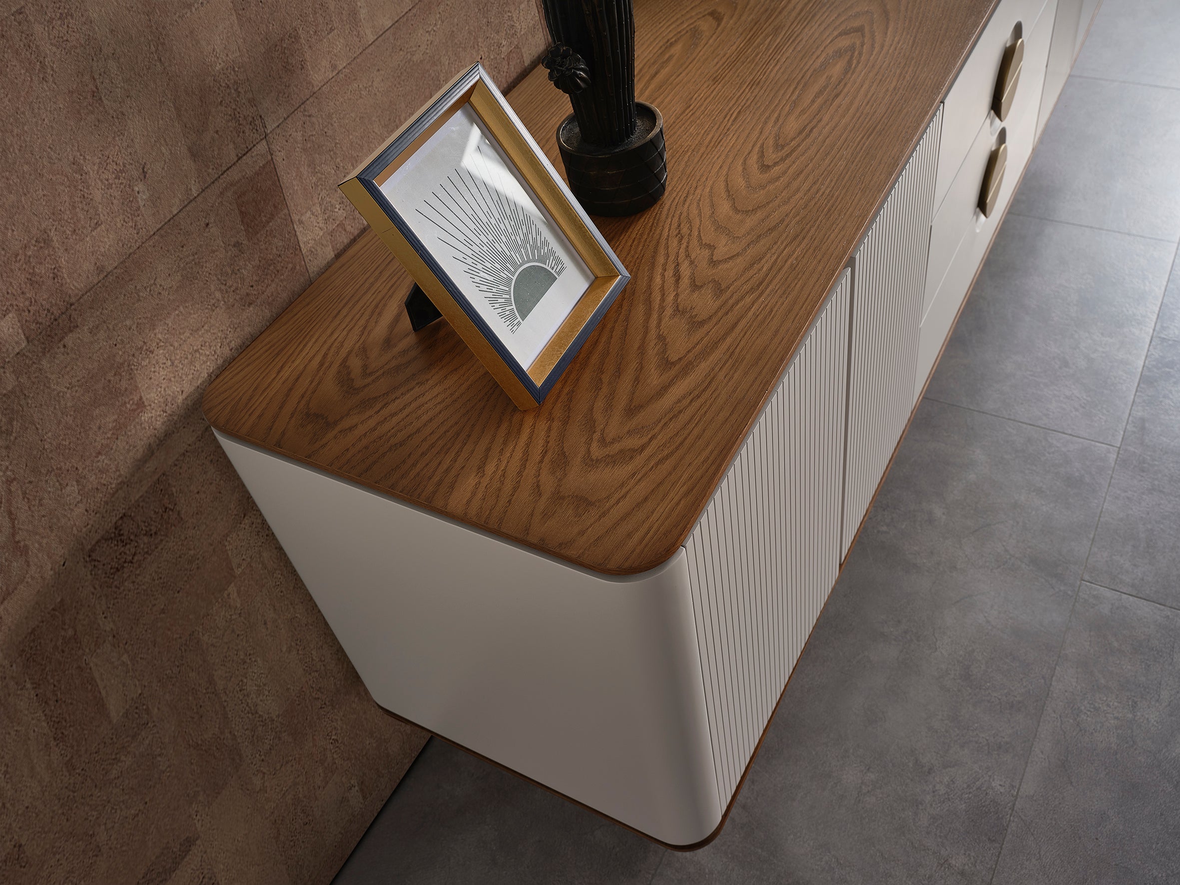 Бюфет «Viola» с три чекмеджета, размер 220х80х50см