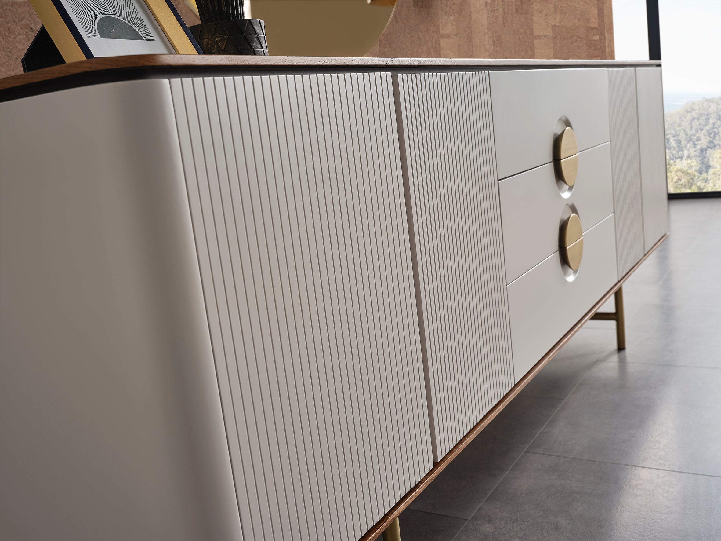 Бюфет «Viola» с три чекмеджета, размер 220х80х50см